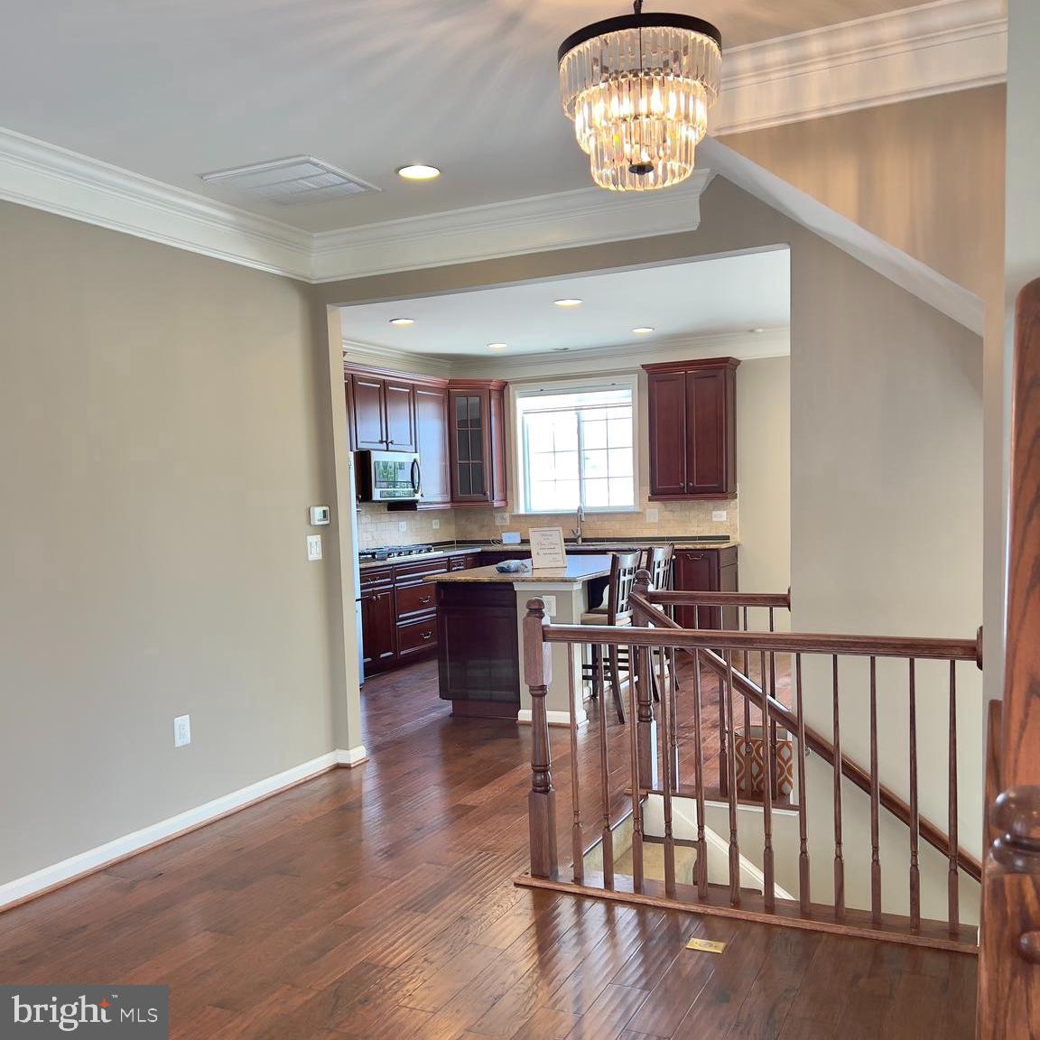 44098 TURF FIELD SQUARE