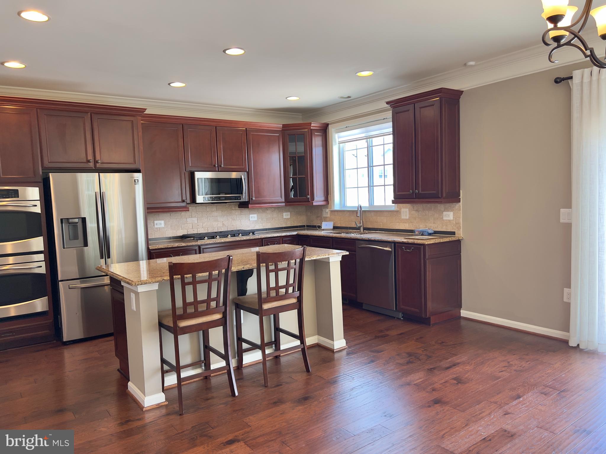 44098 TURF FIELD SQUARE