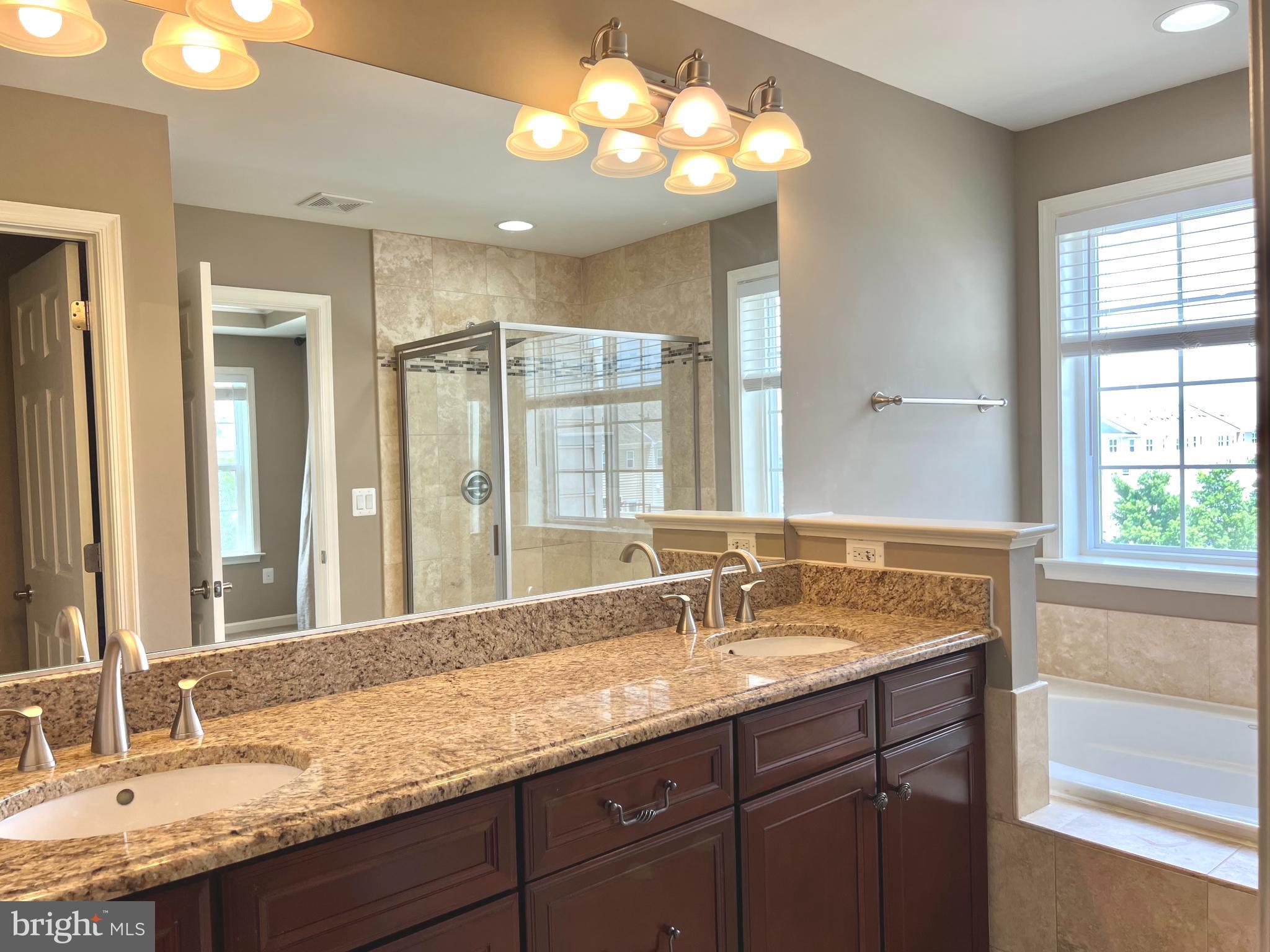 44098 TURF FIELD SQUARE