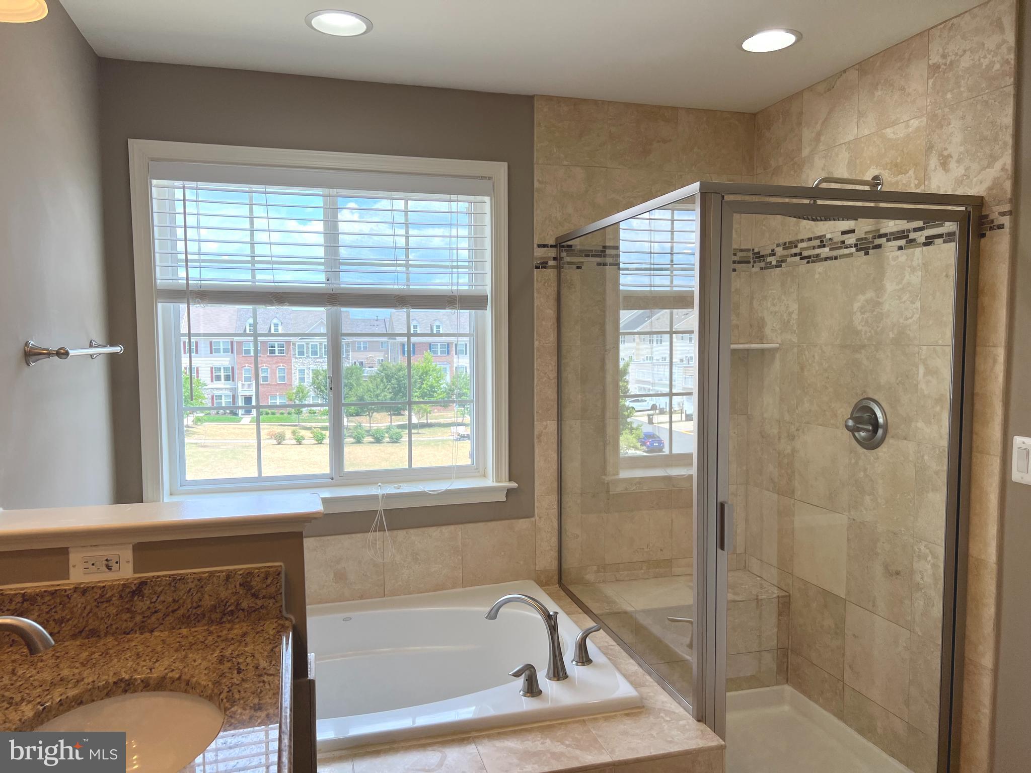 44098 TURF FIELD SQUARE