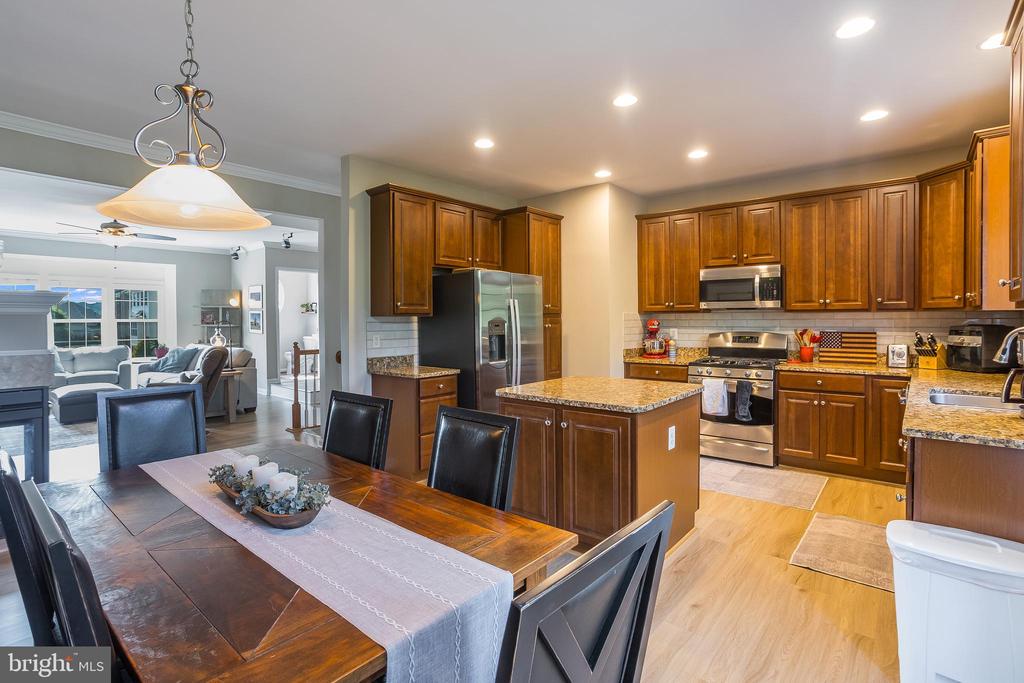 41732 CYNTHIA TERRACE
