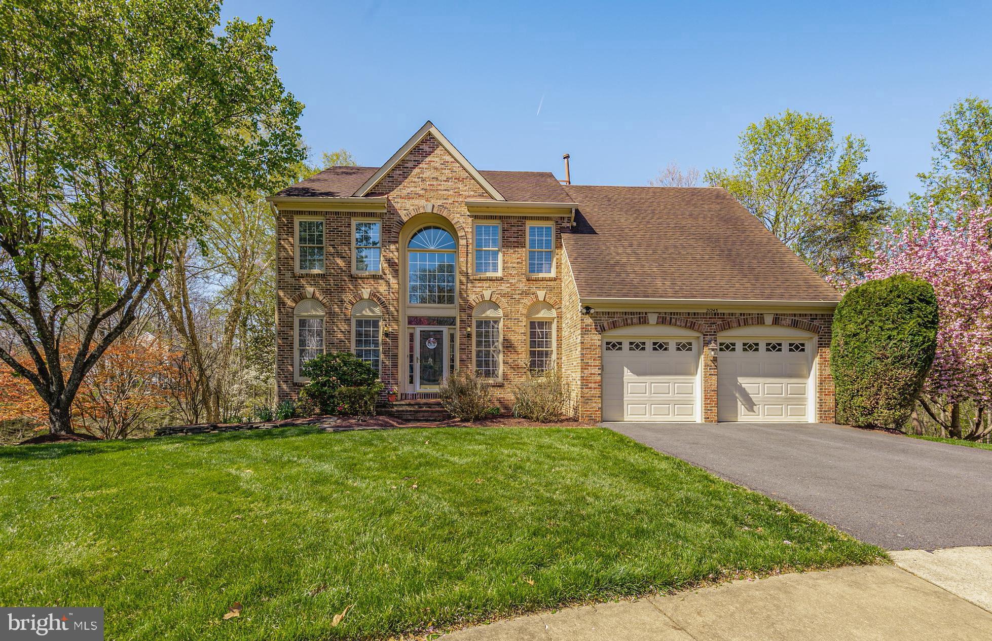 21243 RAVENWOOD COURT