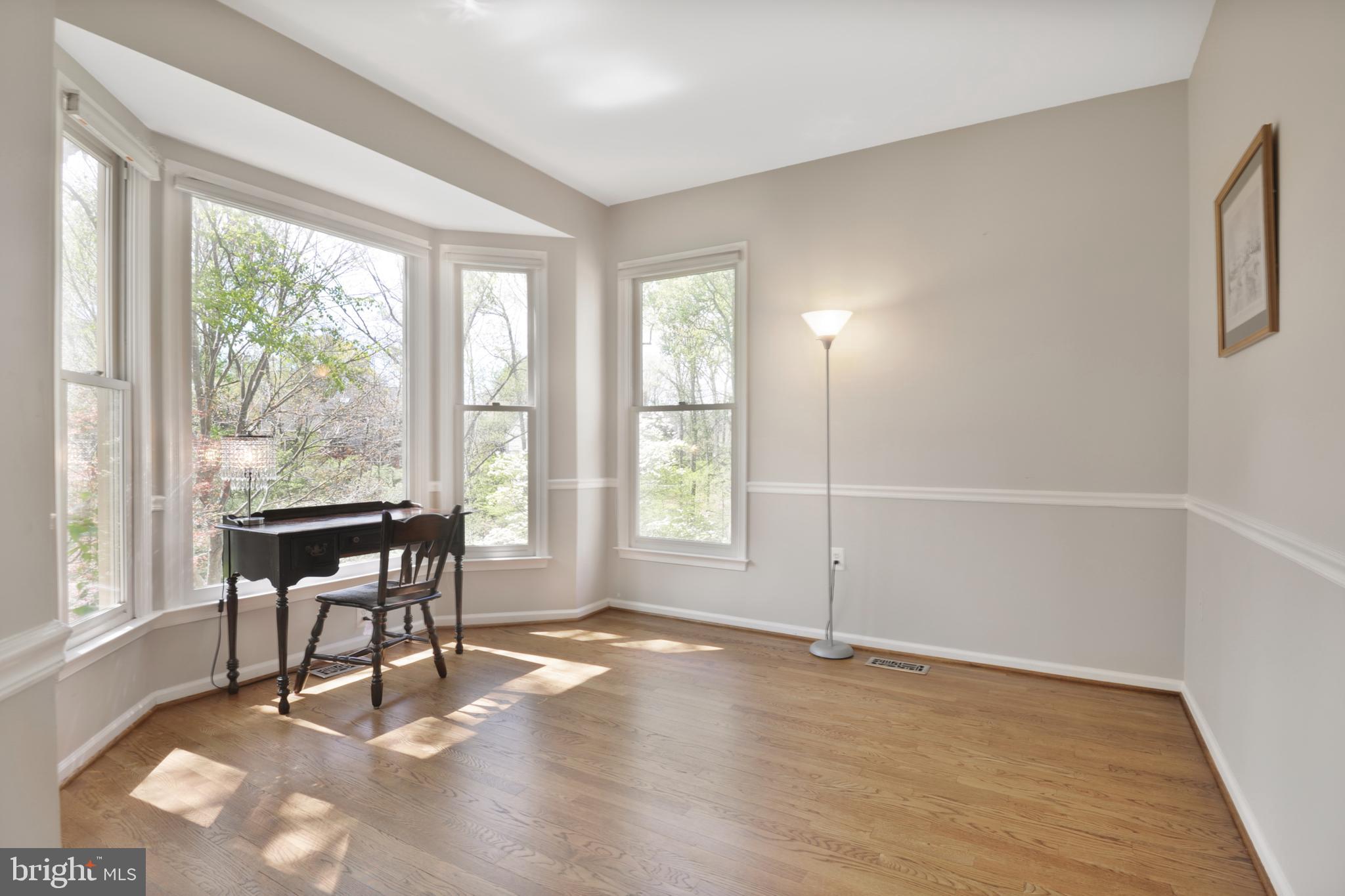 21243 RAVENWOOD COURT