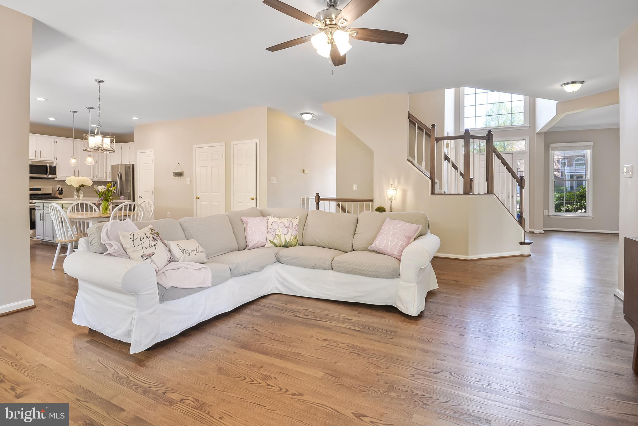 21243 RAVENWOOD COURT