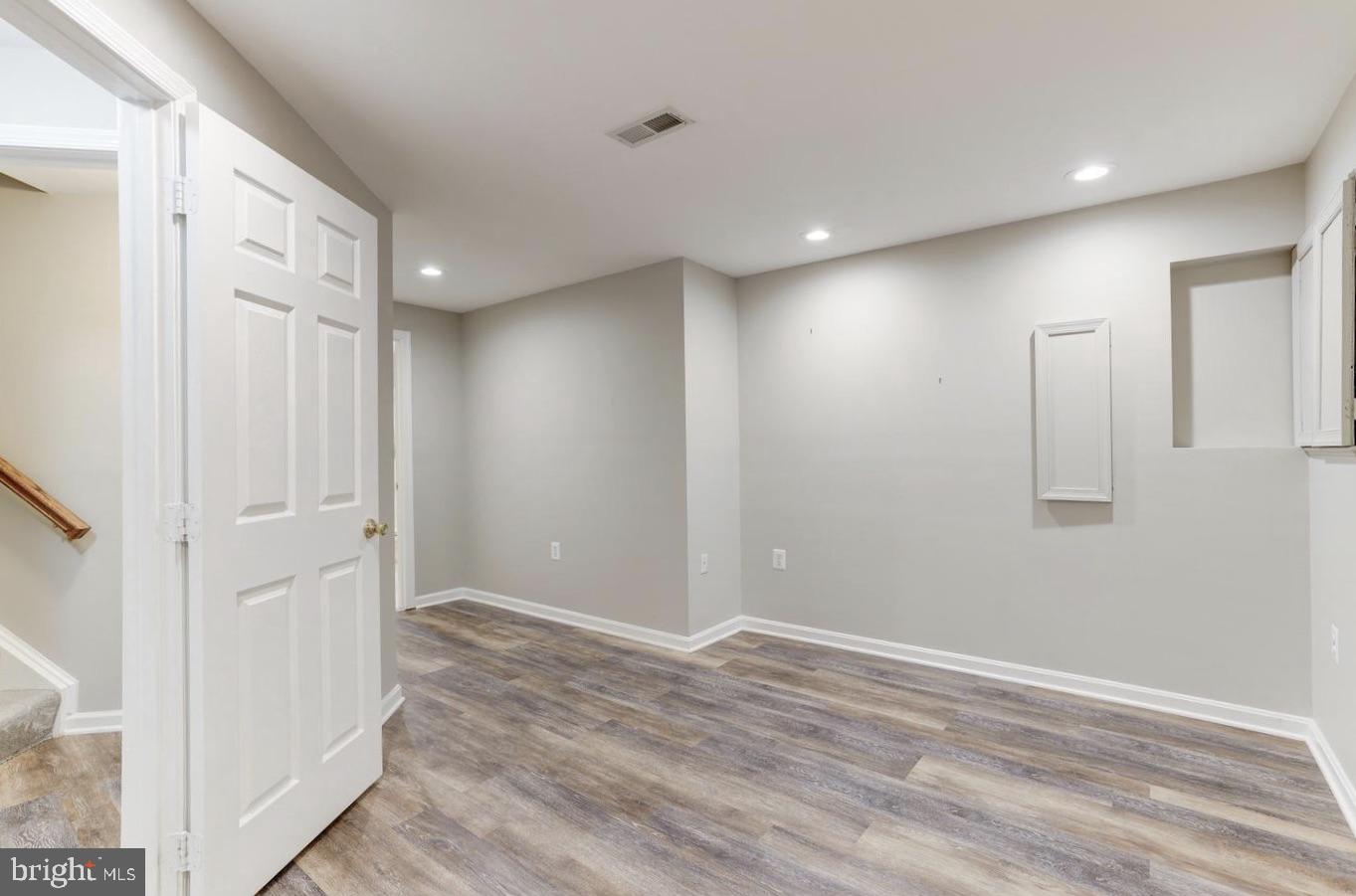 21243 RAVENWOOD COURT