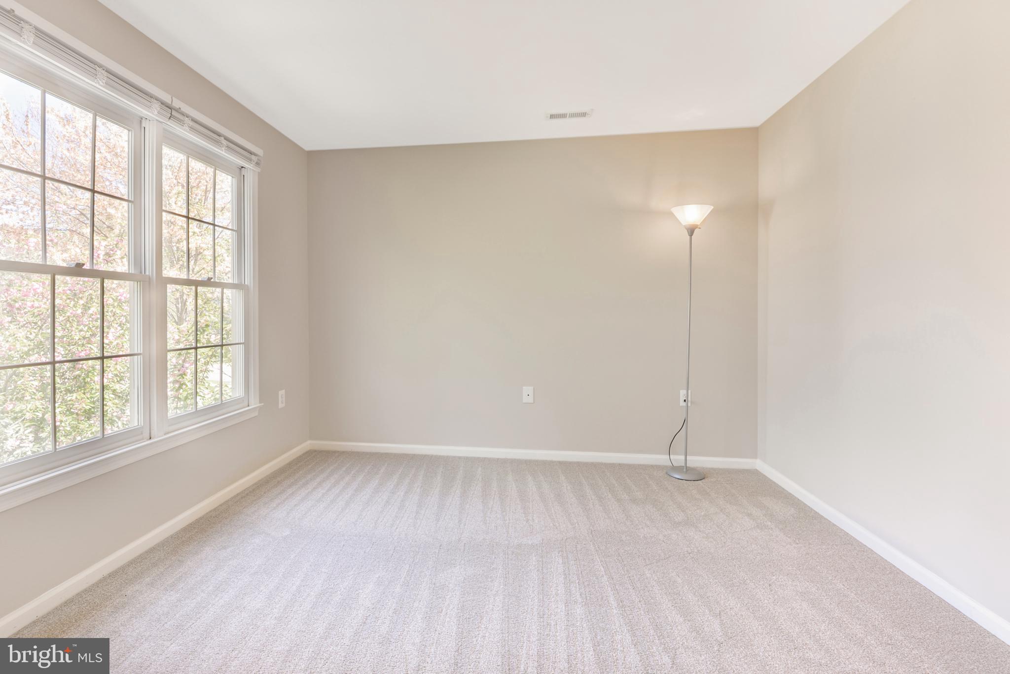 21243 RAVENWOOD COURT