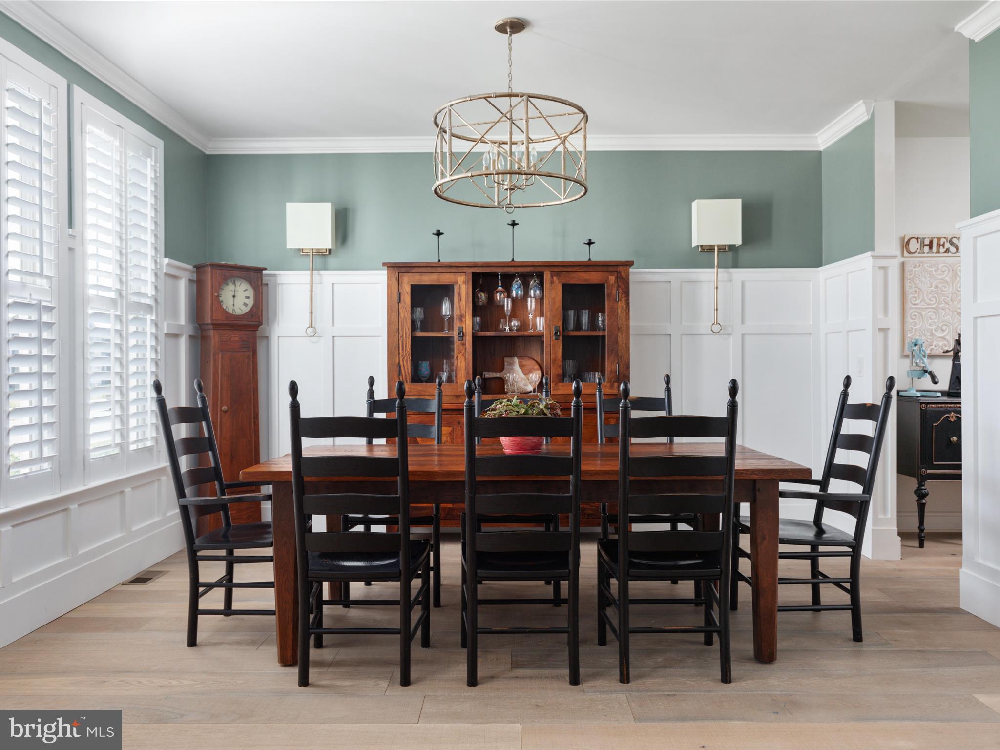 1126 ATHENA DRIVE SE