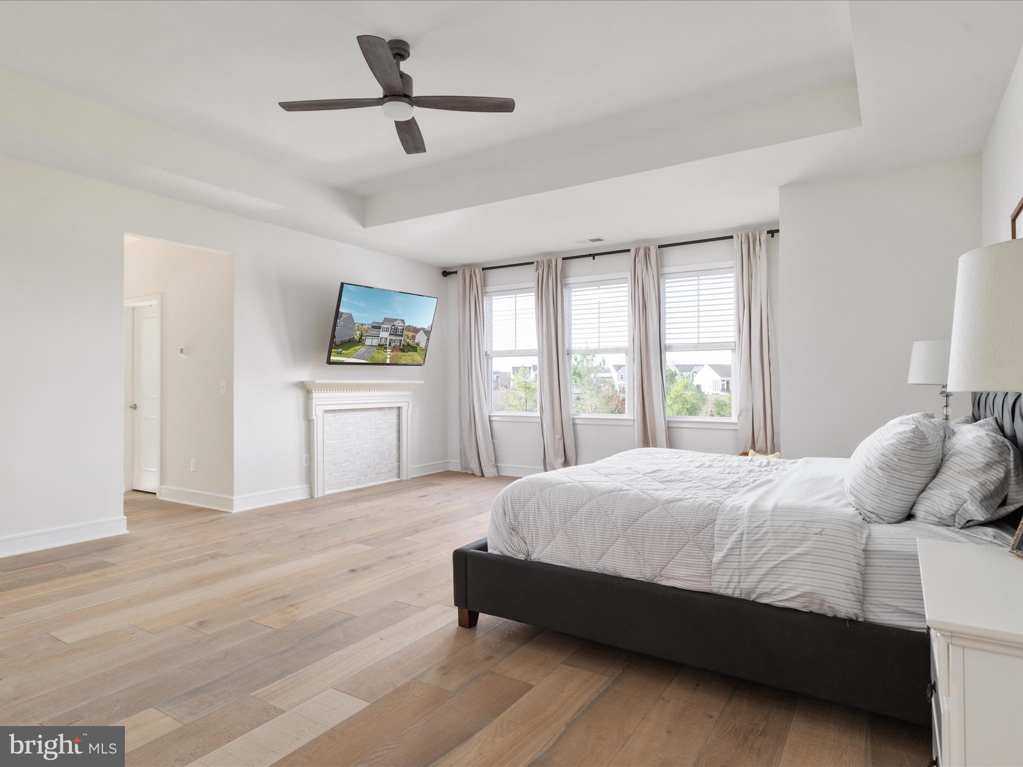 1126 ATHENA DRIVE SE