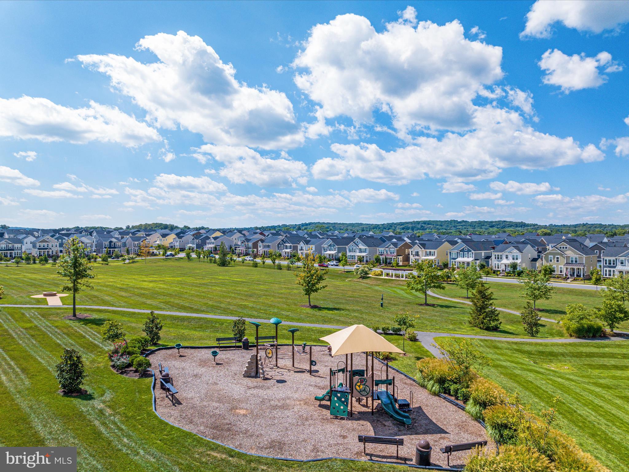 1126 ATHENA DRIVE SE