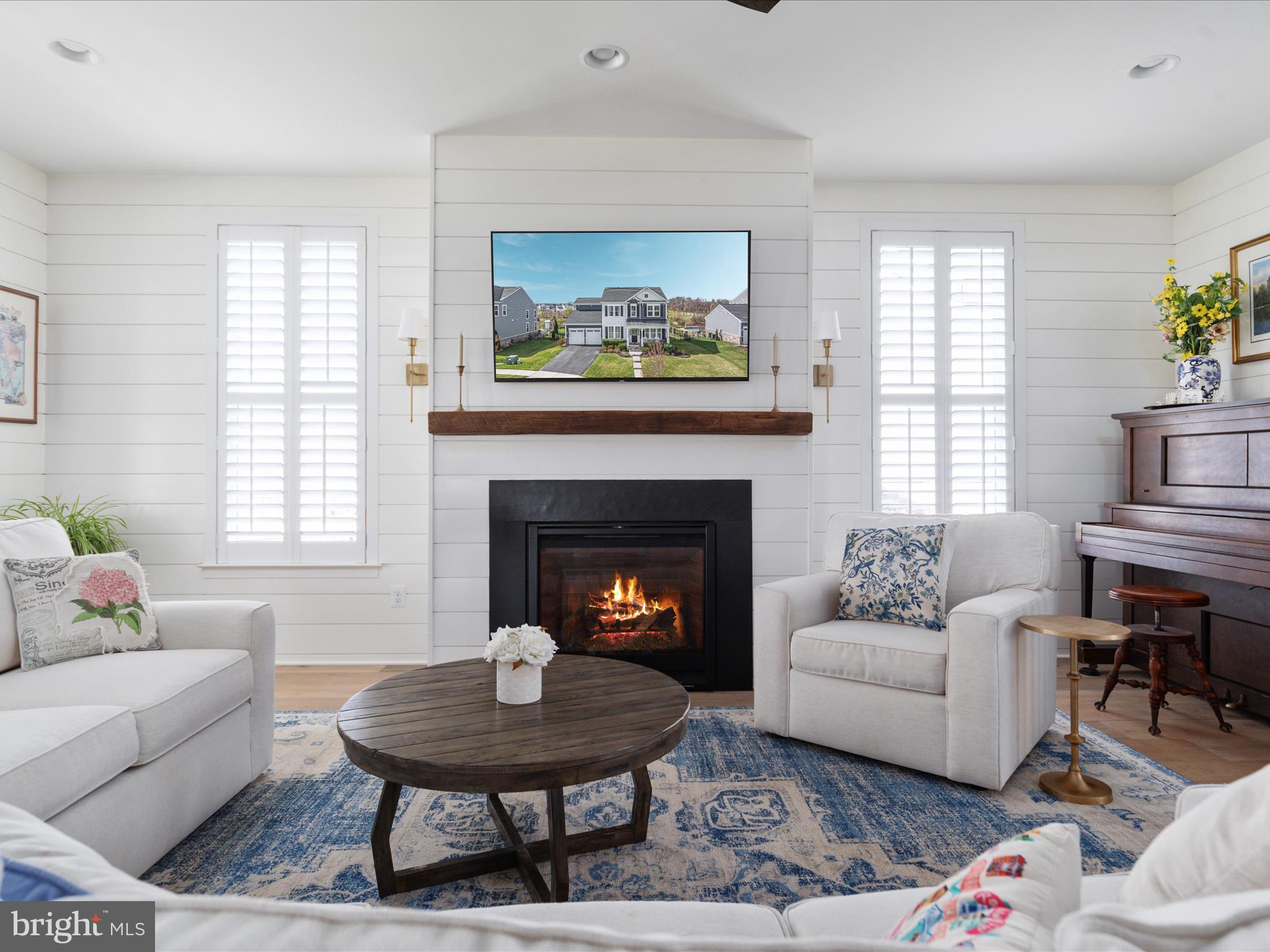 1126 ATHENA DRIVE SE