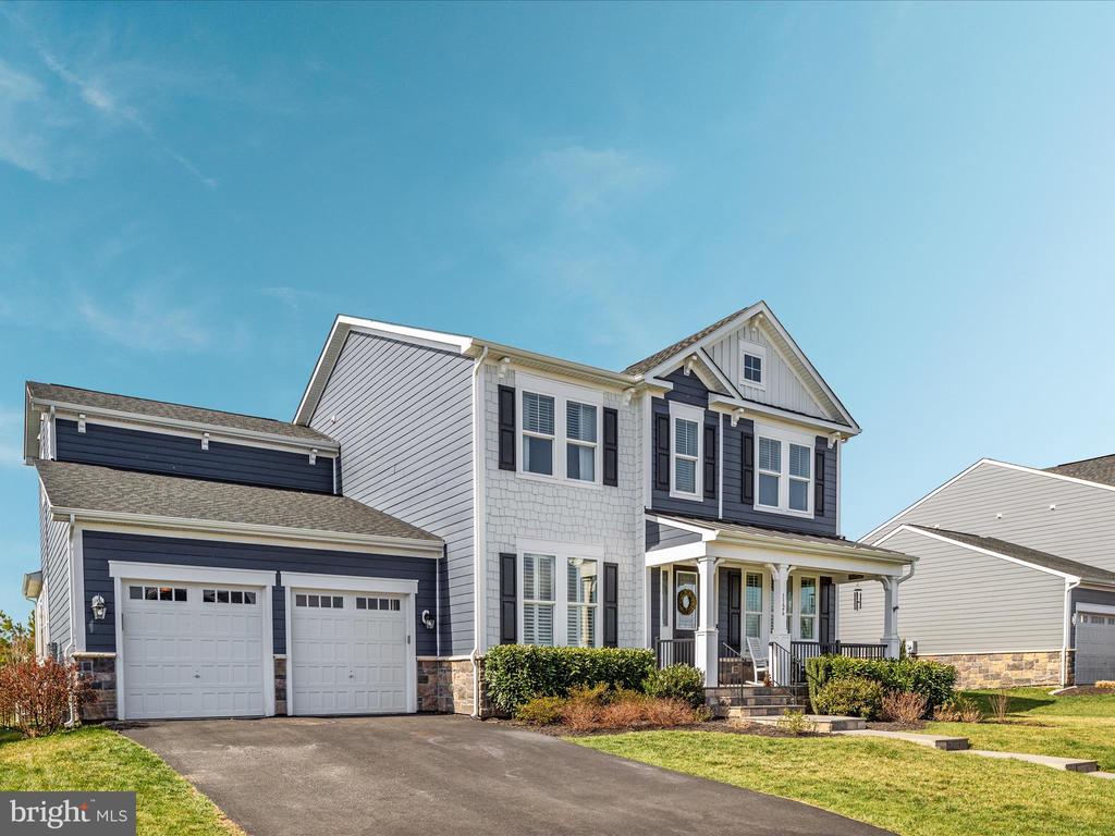 1126 ATHENA DRIVE SE