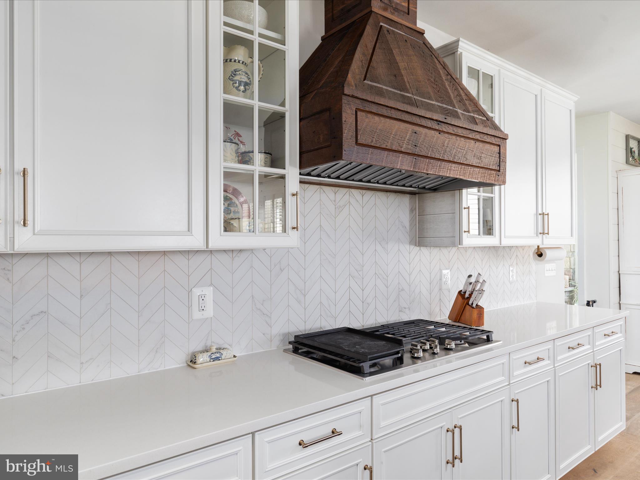 1126 ATHENA DRIVE SE