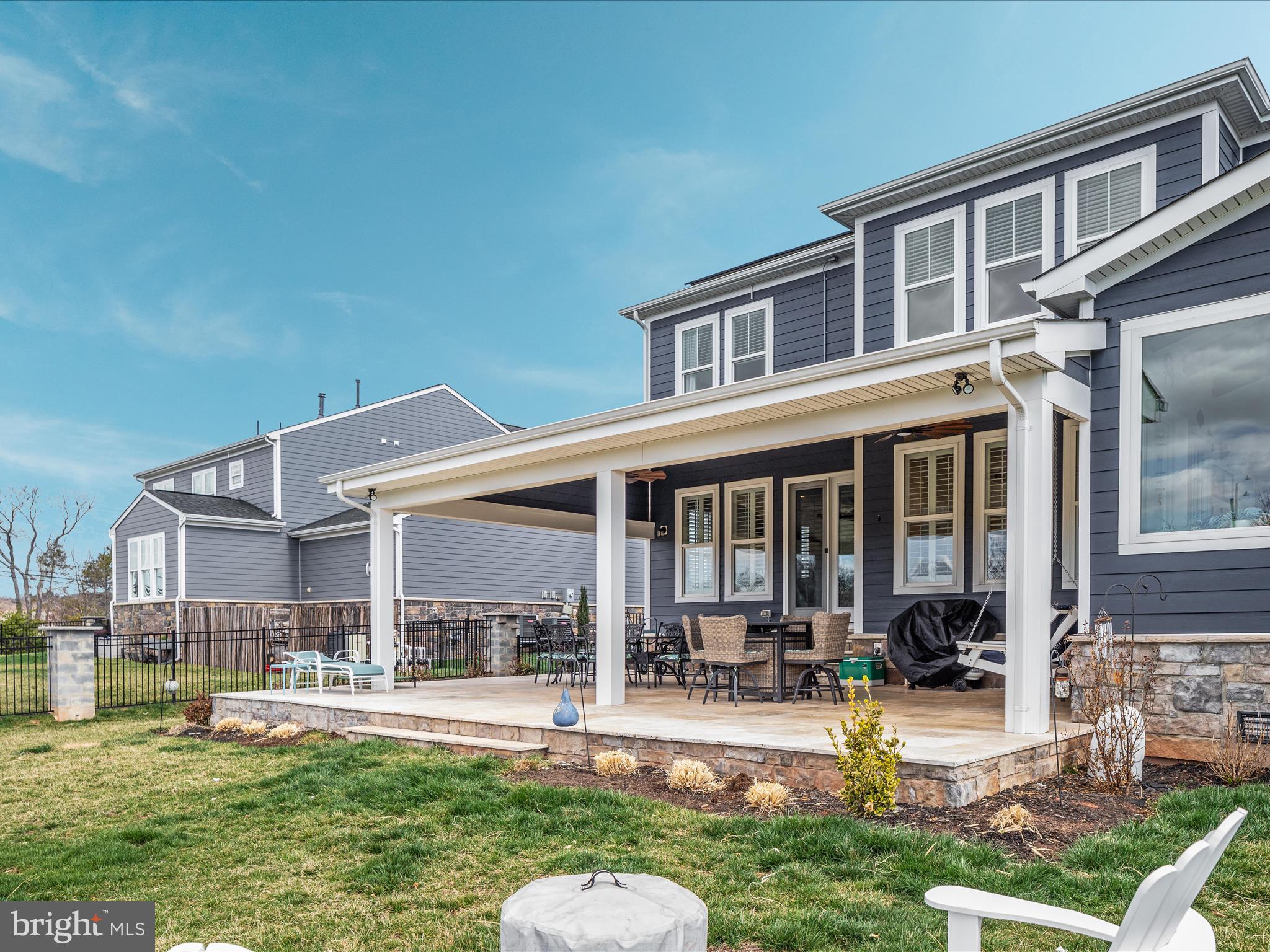 1126 ATHENA DRIVE SE