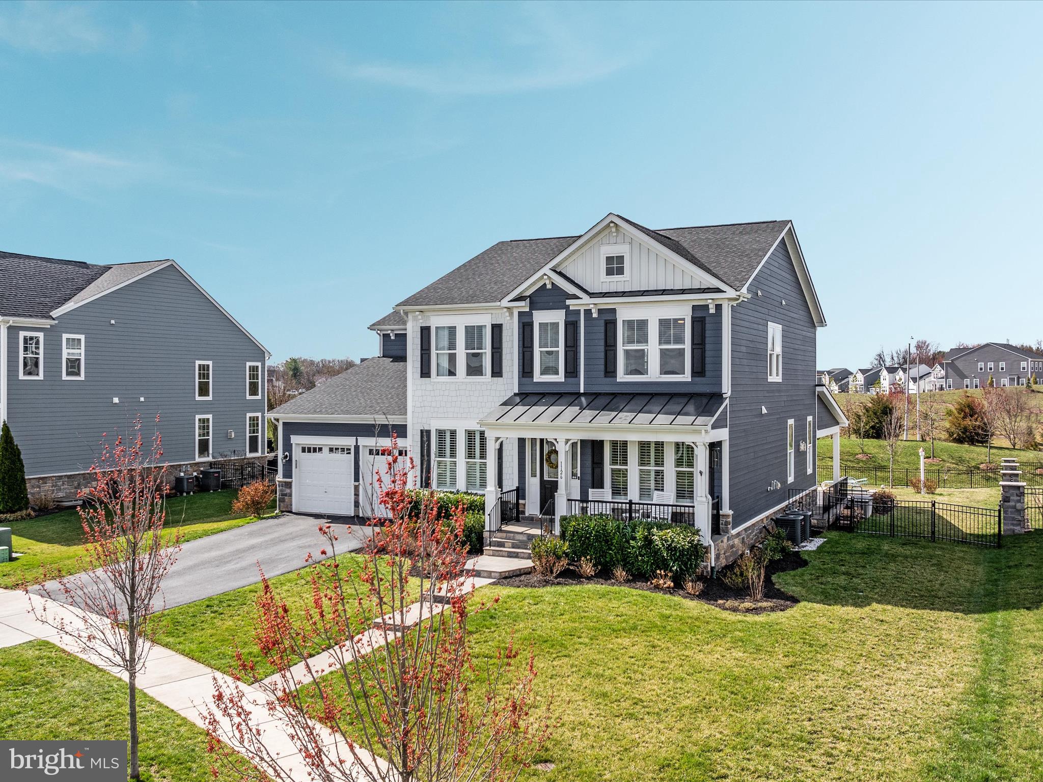 1126 ATHENA DRIVE SE