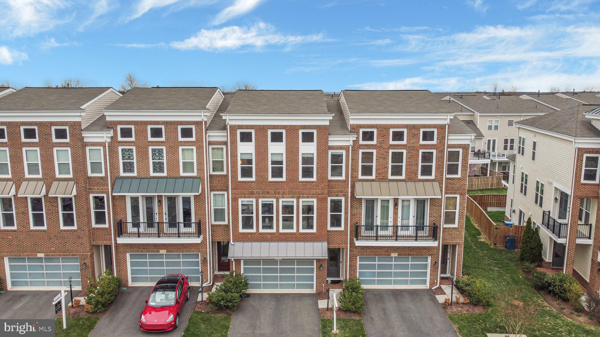 23490 HILLGATE TERRACE