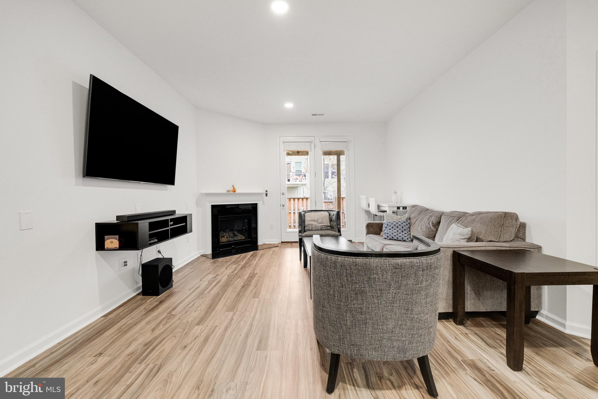 23490 HILLGATE TERRACE