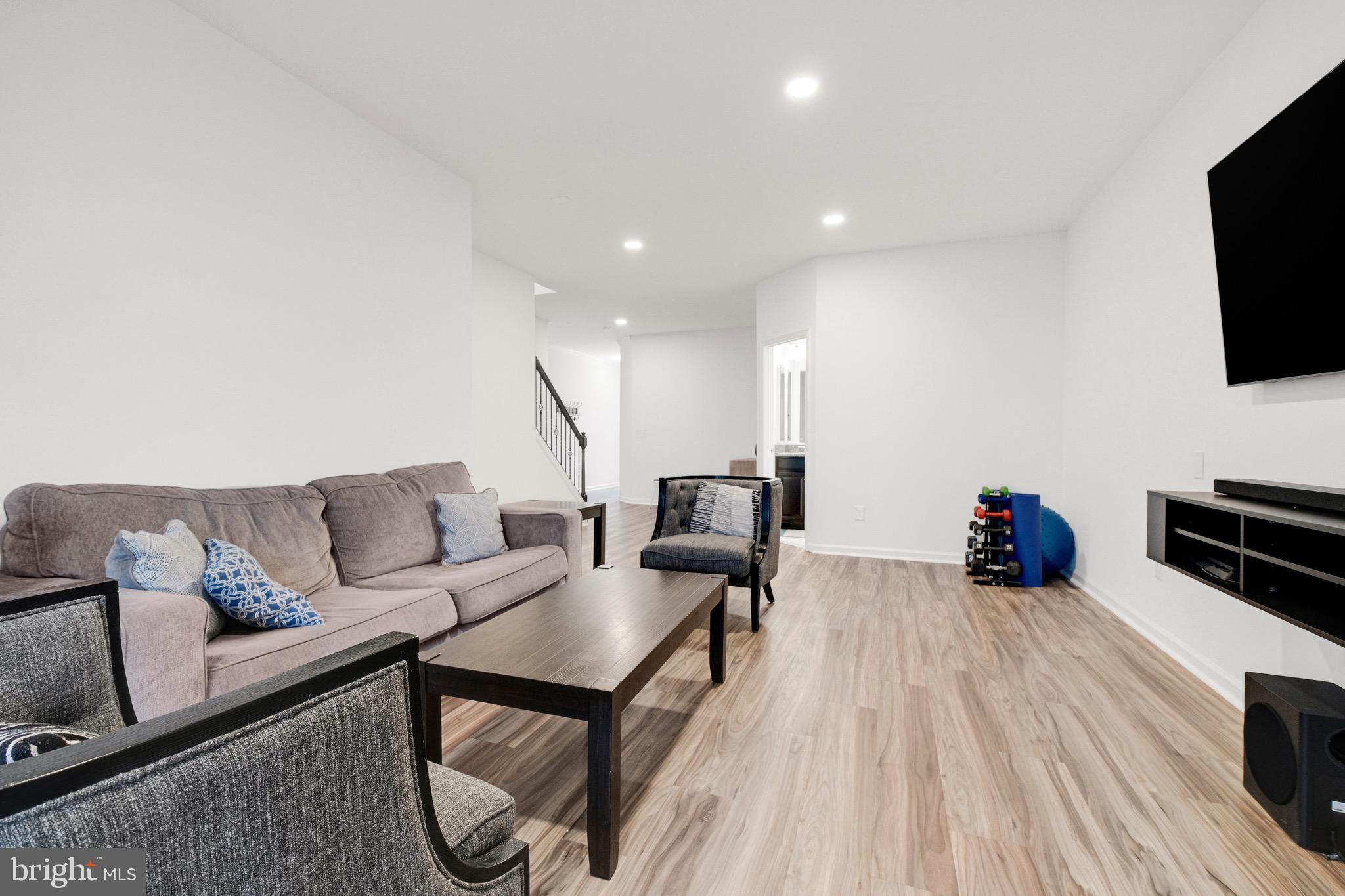 23490 HILLGATE TERRACE