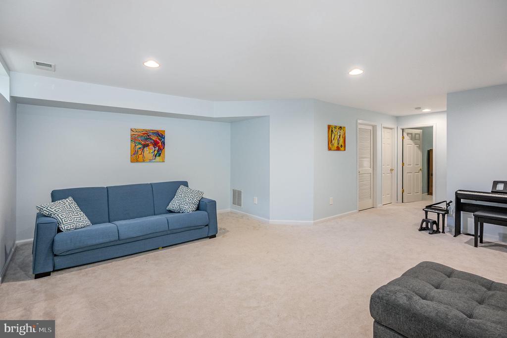 314 EBAUGH DRIVE SE