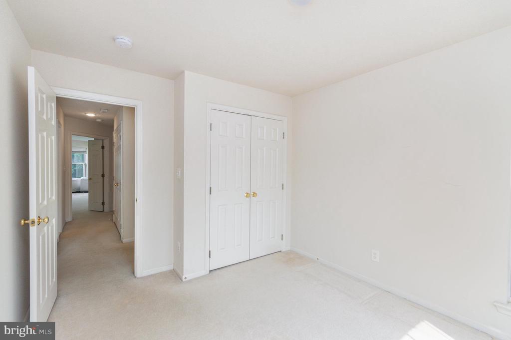 43095 HUNTERS GREEN