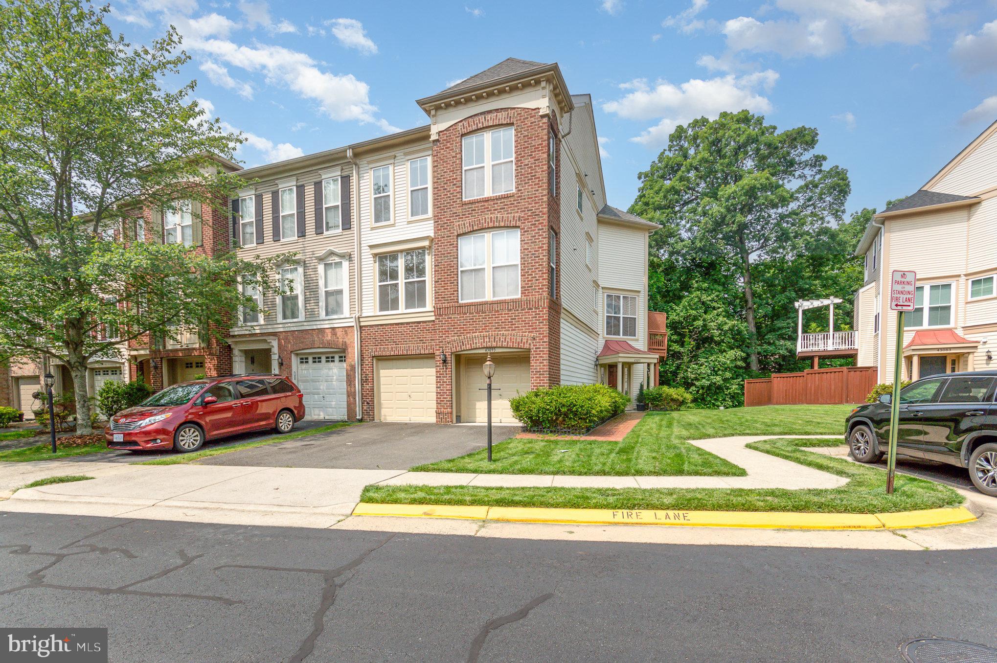 43095 HUNTERS GREEN