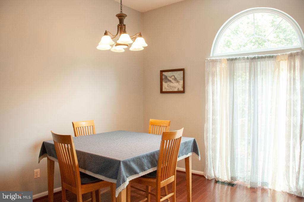 21672 KINGS CROSSING TERRACE