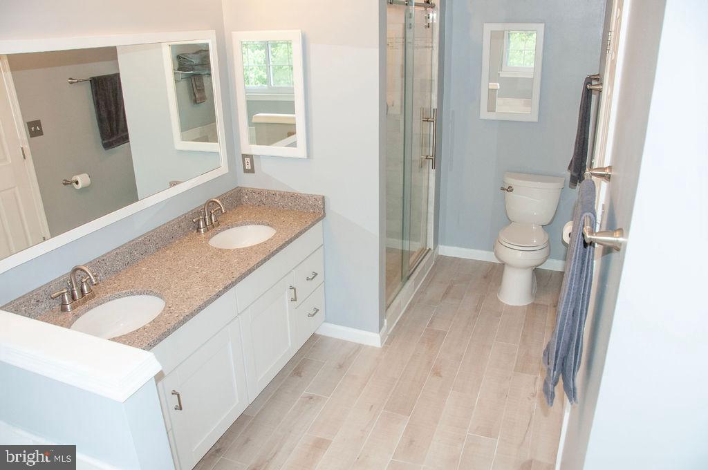 21672 KINGS CROSSING TERRACE