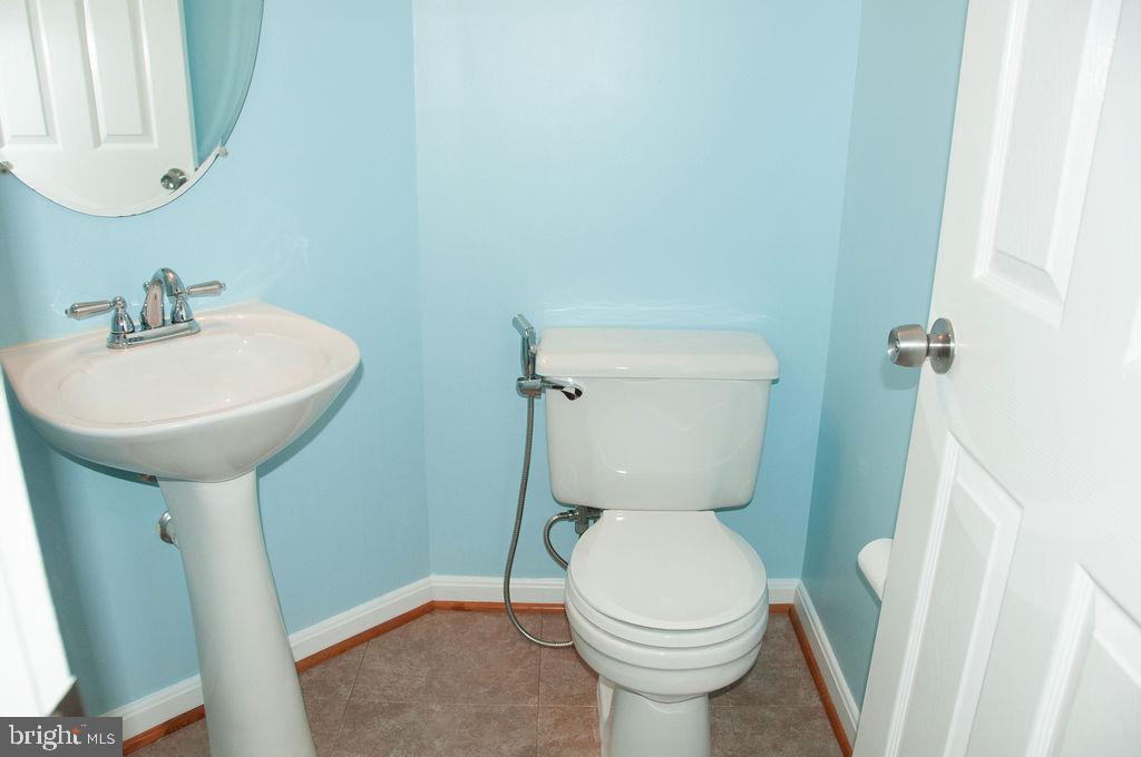 21672 KINGS CROSSING TERRACE