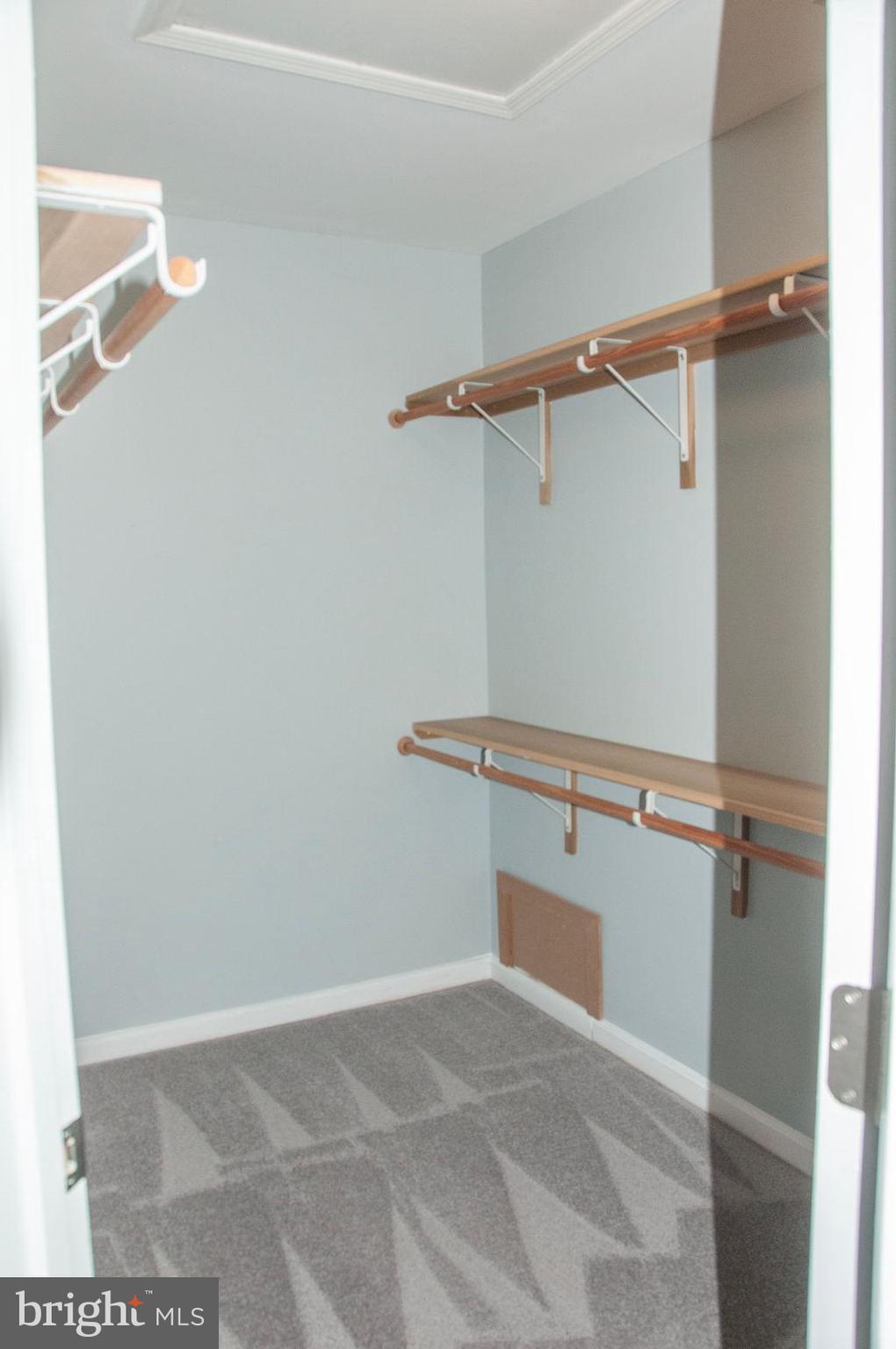 21672 KINGS CROSSING TERRACE