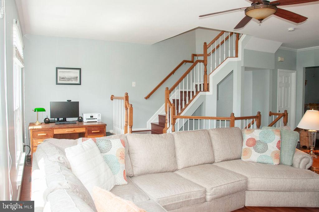 21672 KINGS CROSSING TERRACE