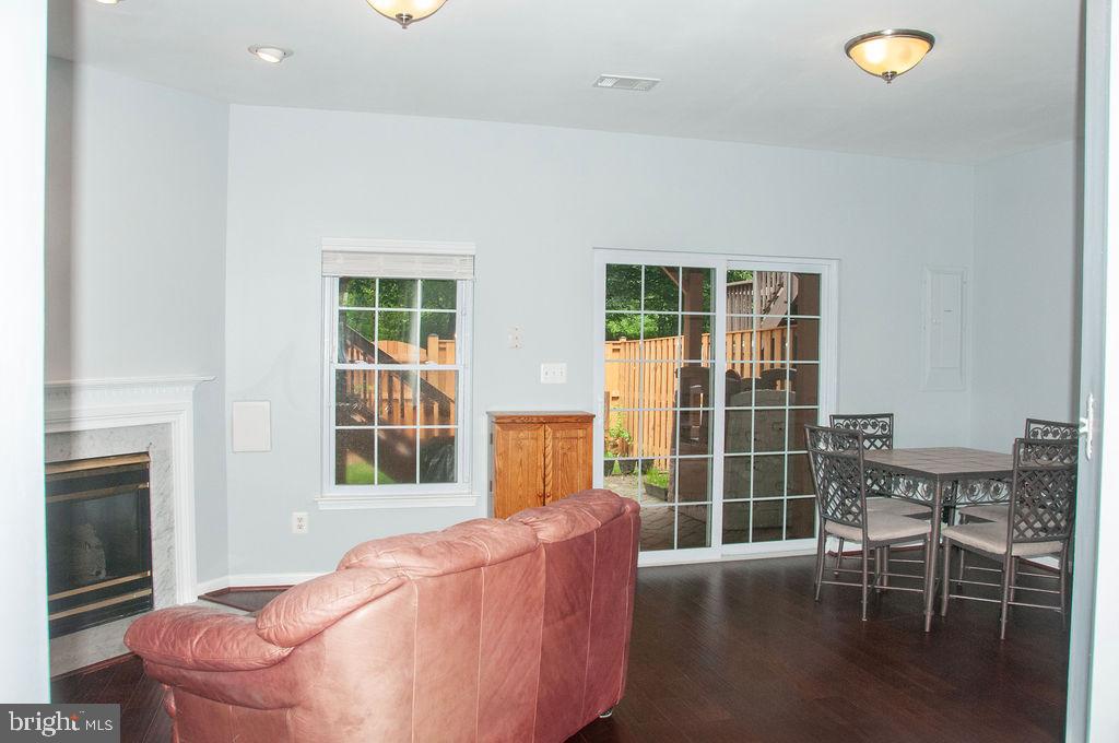 21672 KINGS CROSSING TERRACE