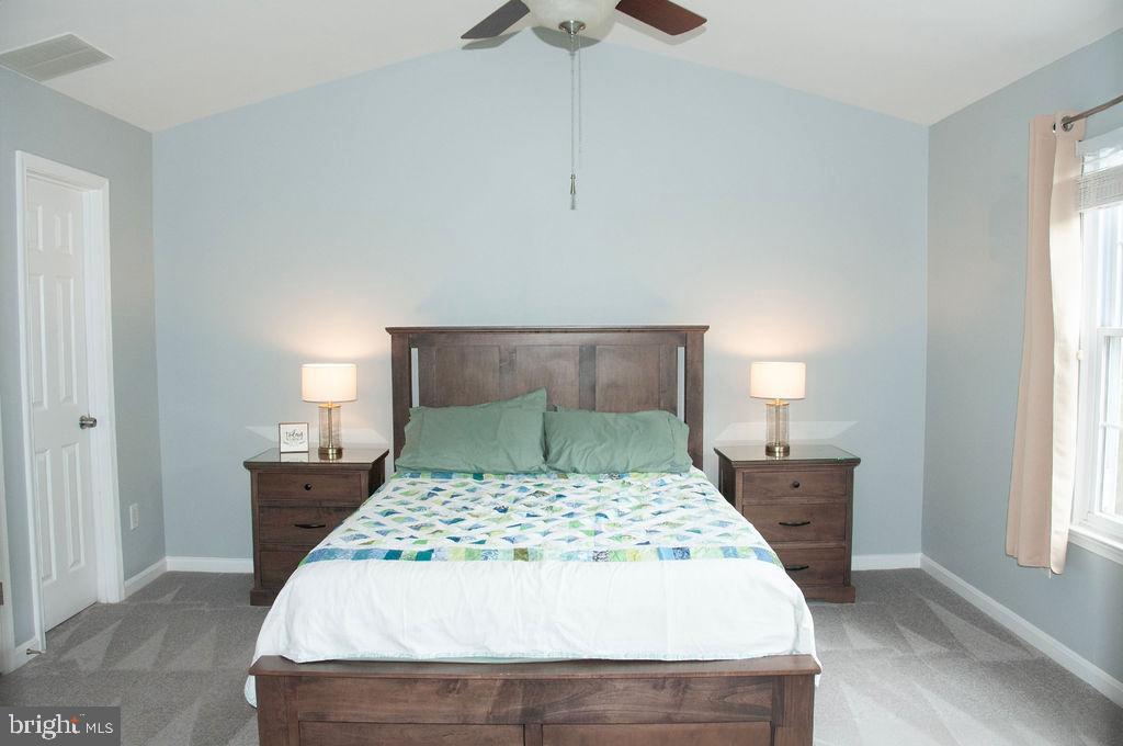 21672 KINGS CROSSING TERRACE