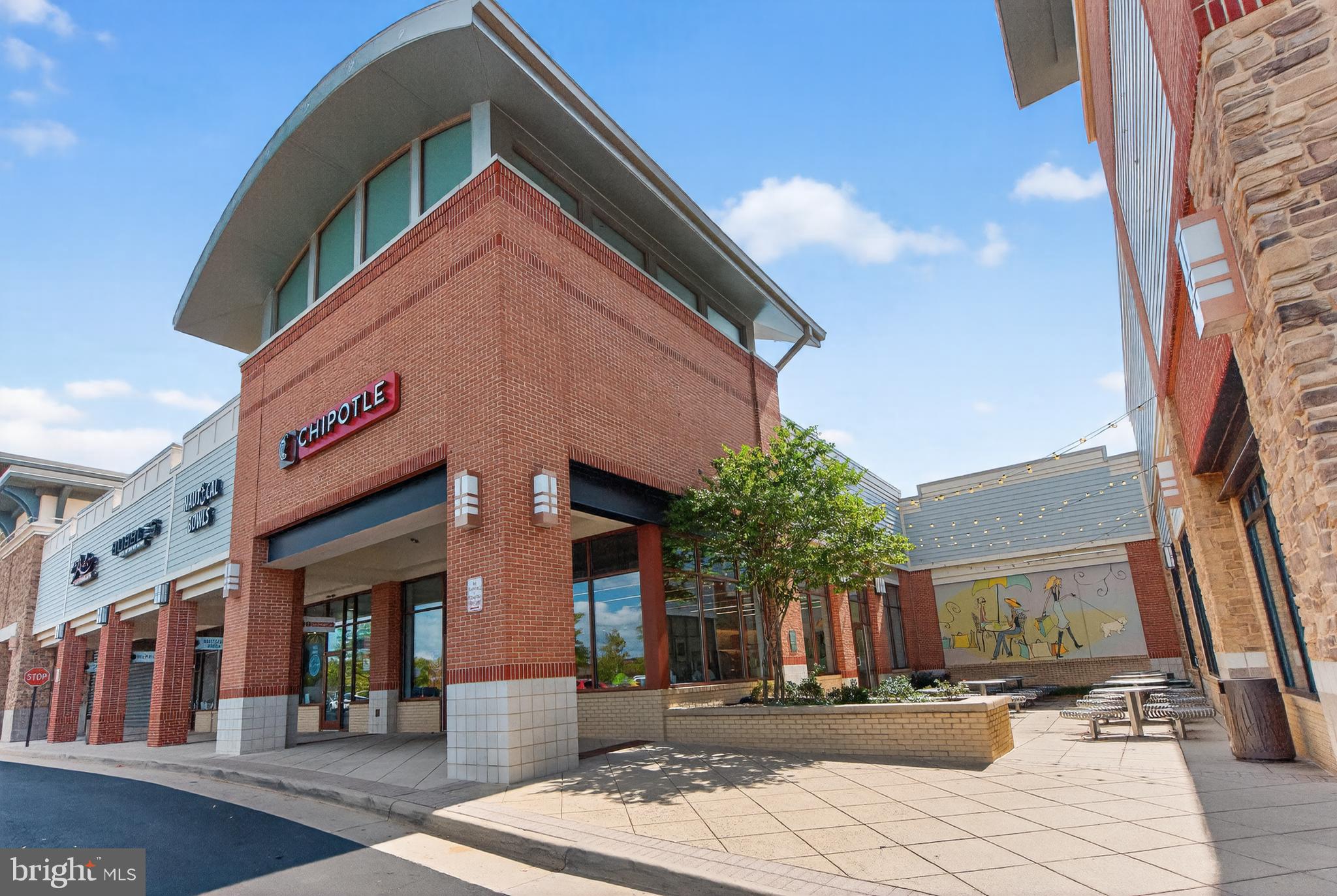 45445 TIMBER TRAIL SQUARE