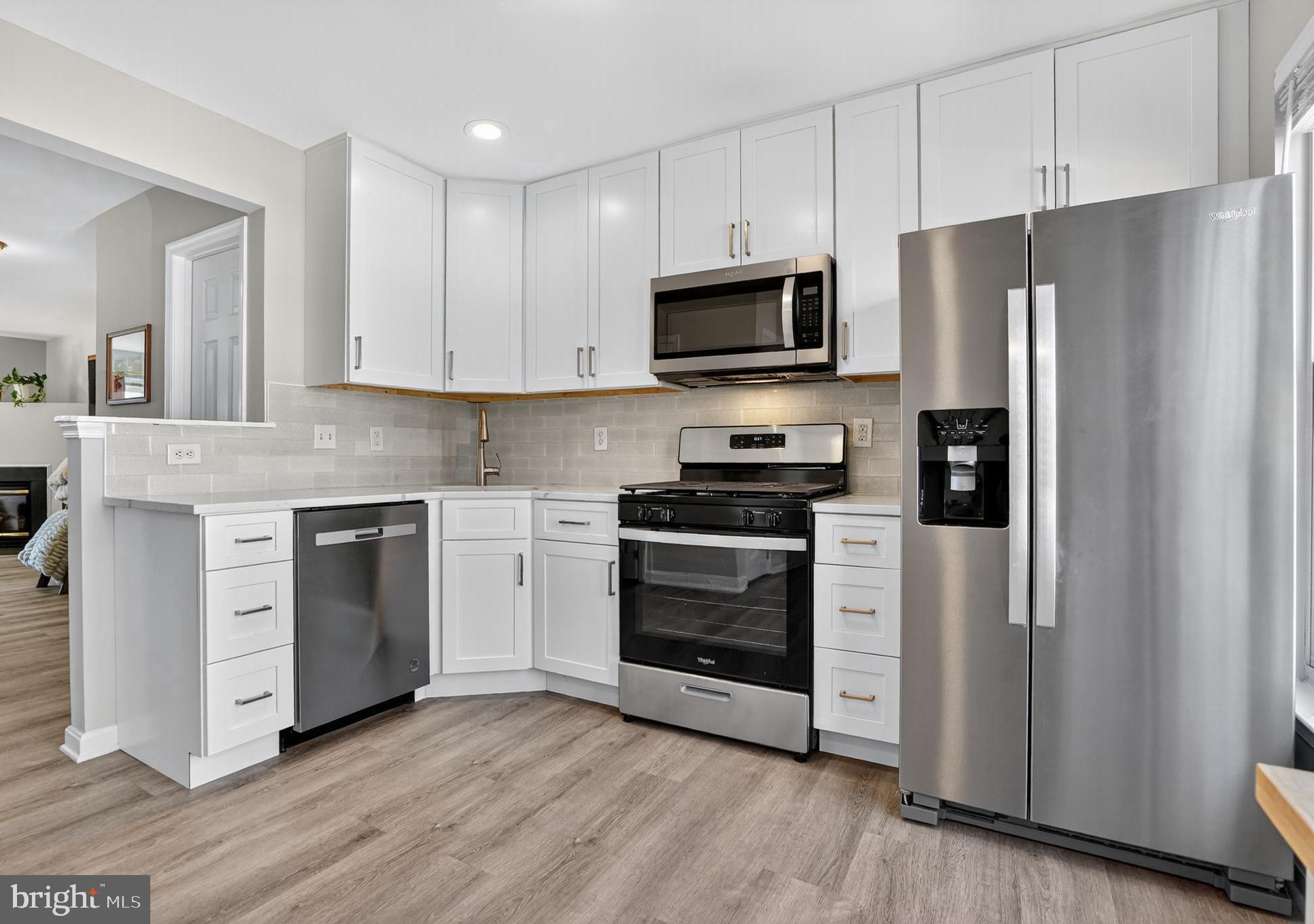 45445 TIMBER TRAIL SQUARE