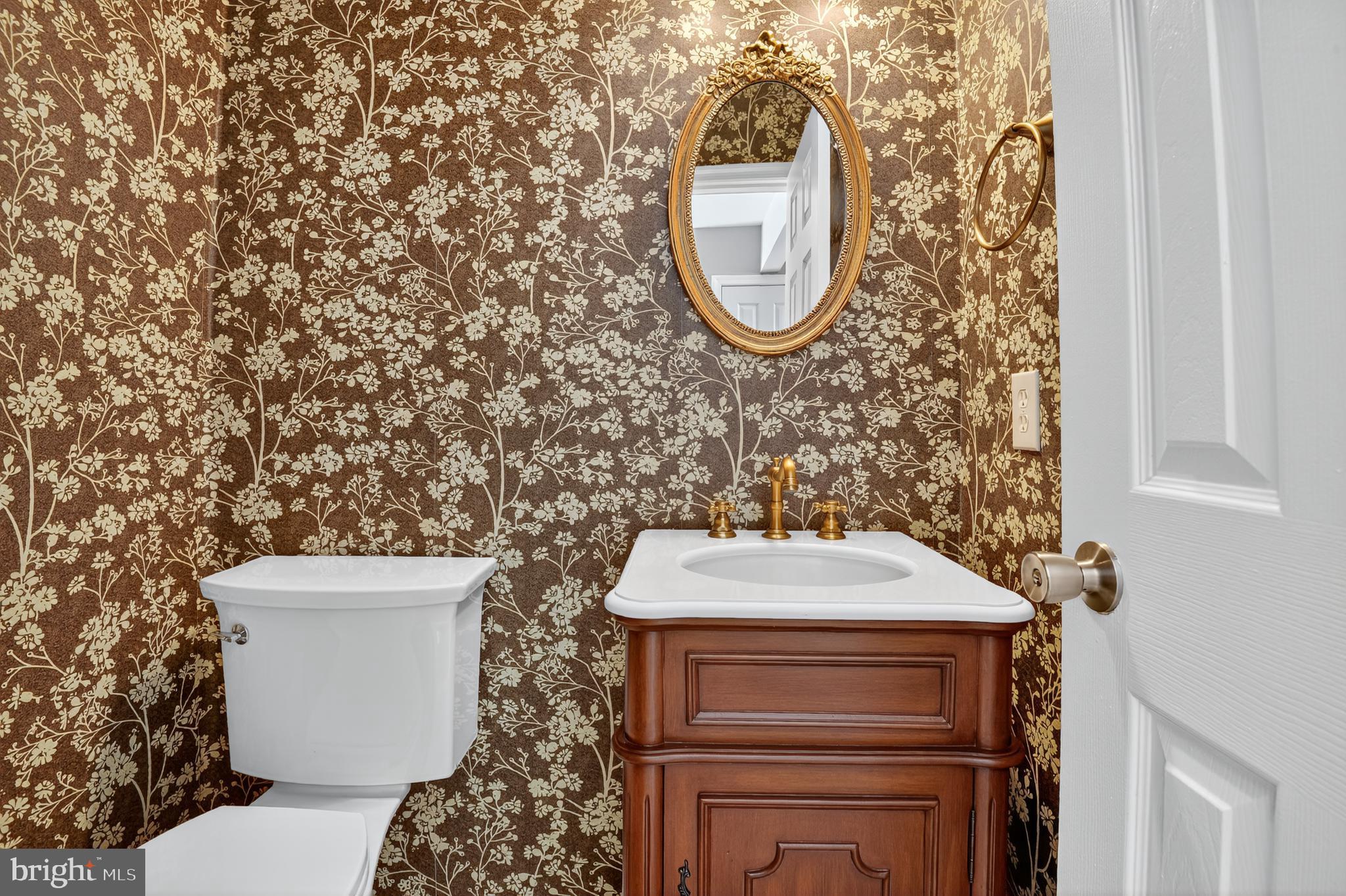 45445 TIMBER TRAIL SQUARE