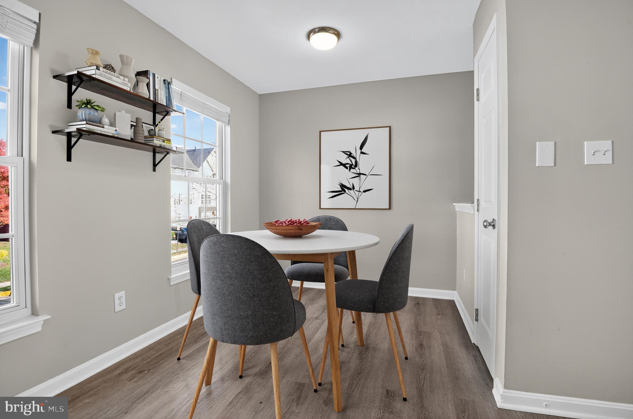 45445 TIMBER TRAIL SQUARE