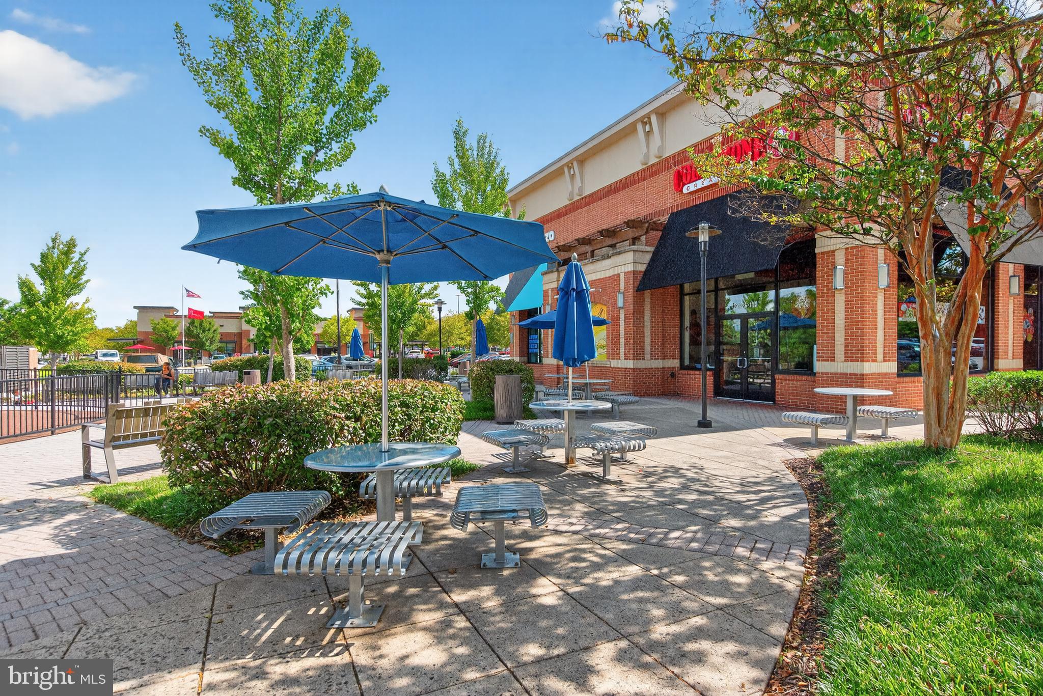 45445 TIMBER TRAIL SQUARE