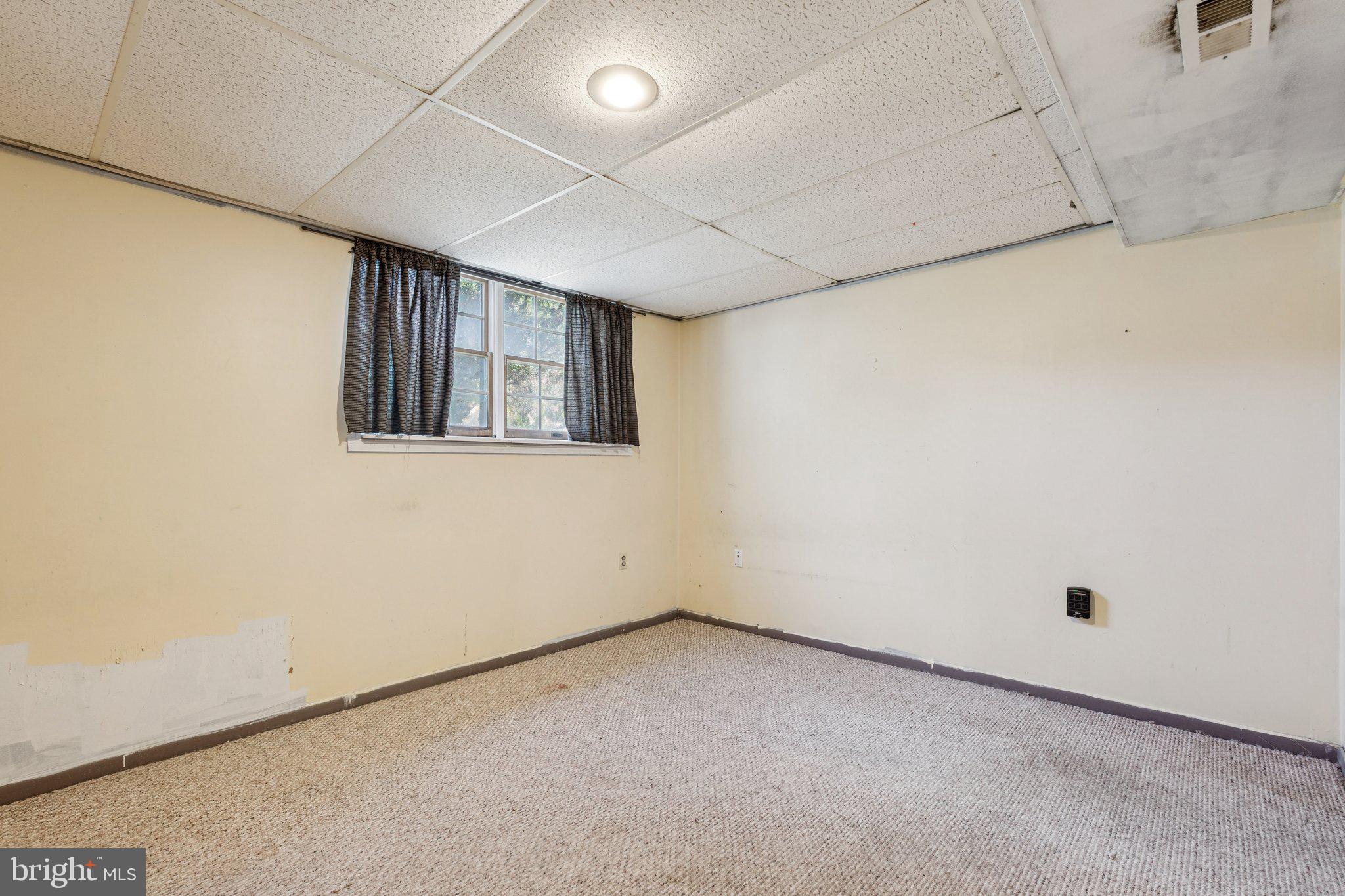 127 OAK VIEW DRIVE SE