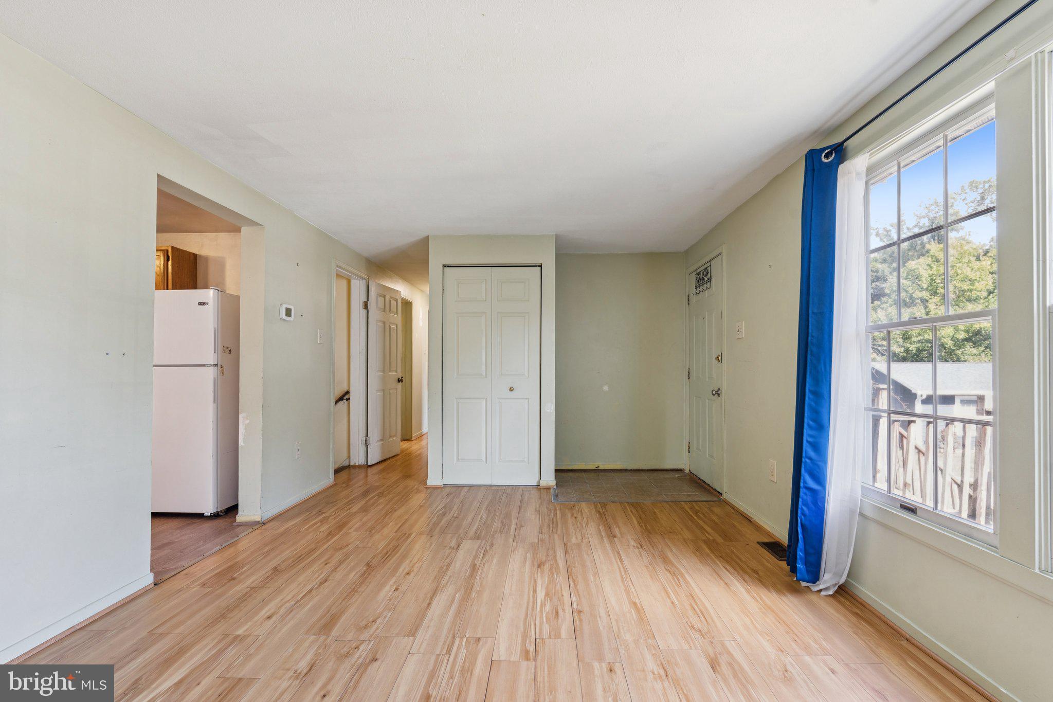 127 OAK VIEW DRIVE SE