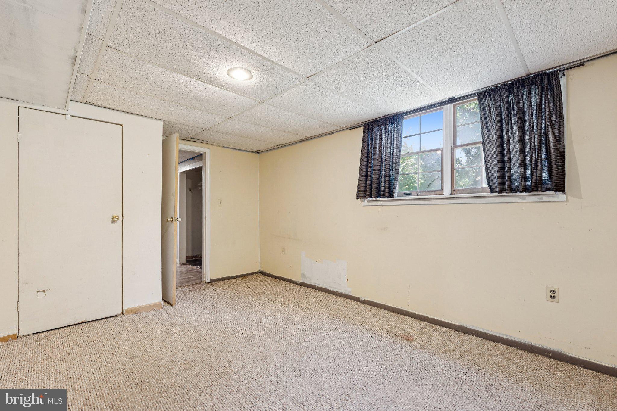 127 OAK VIEW DRIVE SE