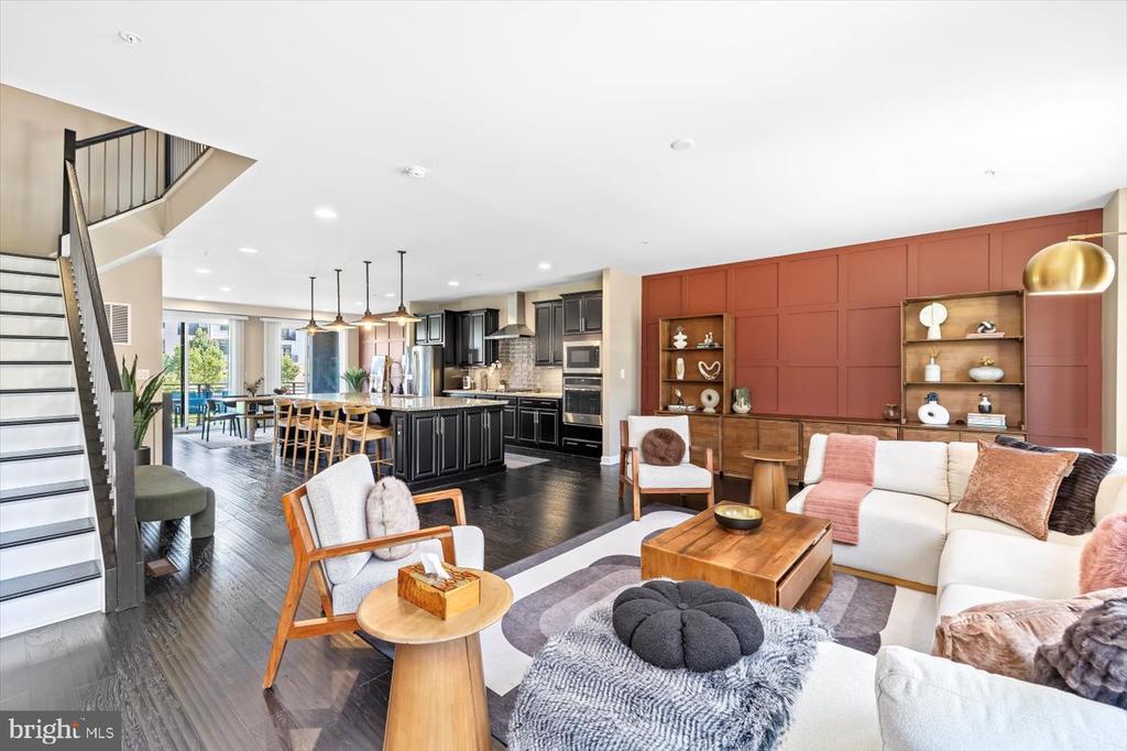 1310 WHITE FELDSPAR TERRACE SE