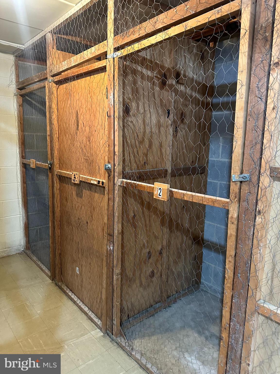 125 CLUBHOUSE DRIVE I SW 1