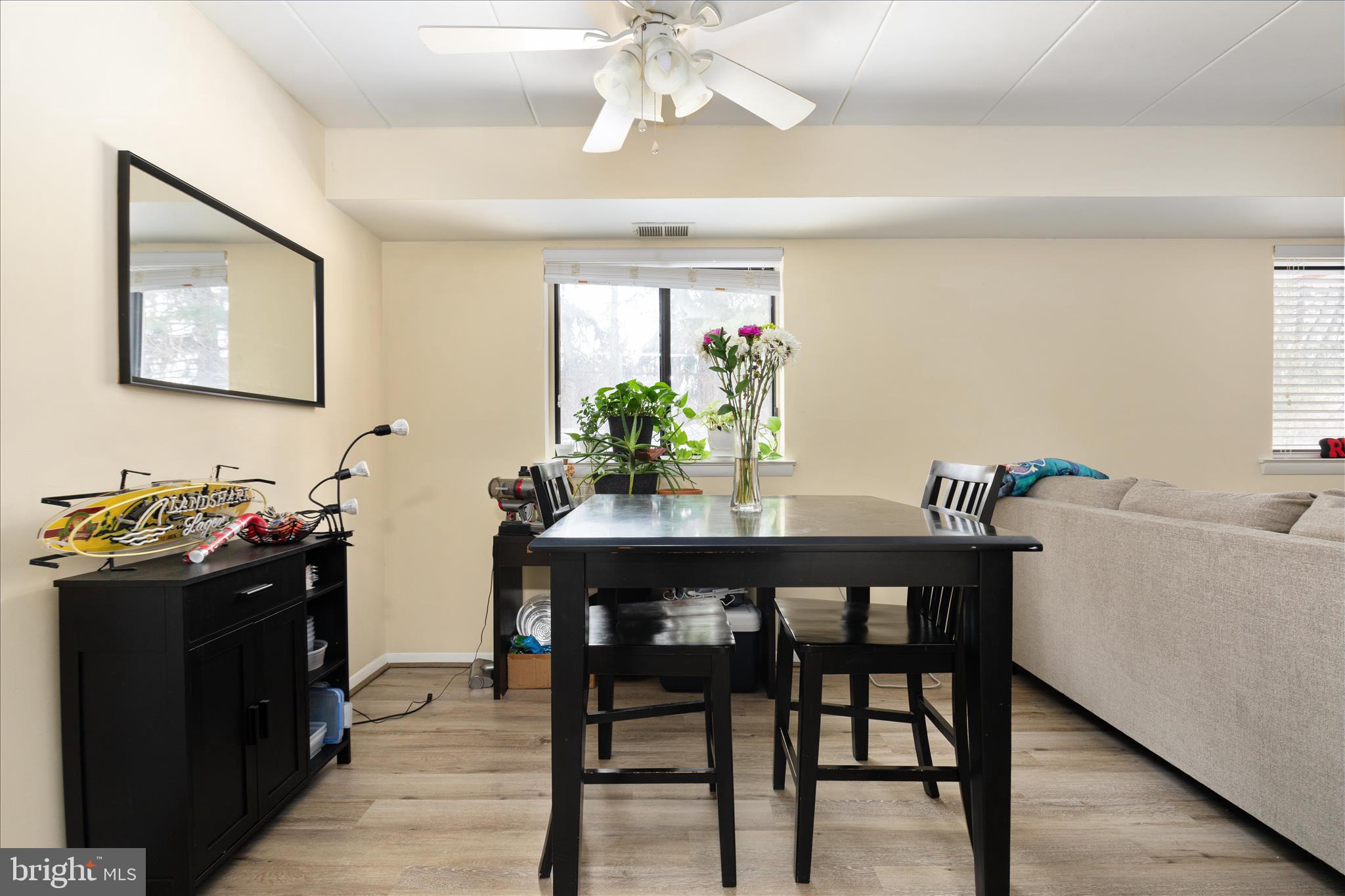 125 CLUBHOUSE DRIVE I SW 1