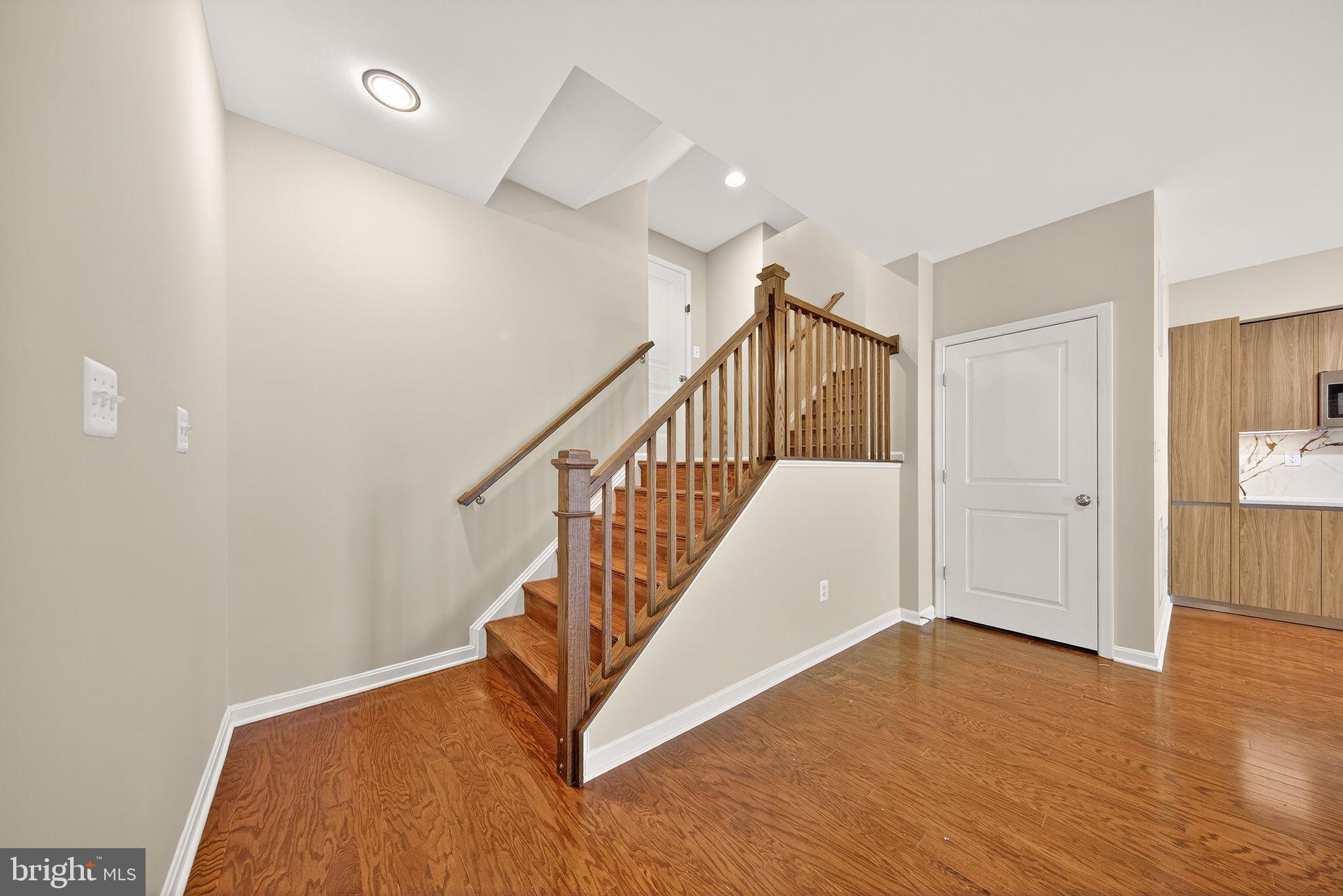 23394 EVENING PRIMROSE SQUARE