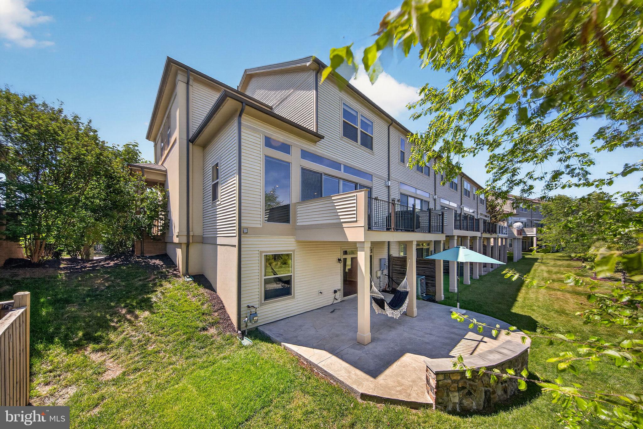 23394 EVENING PRIMROSE SQUARE