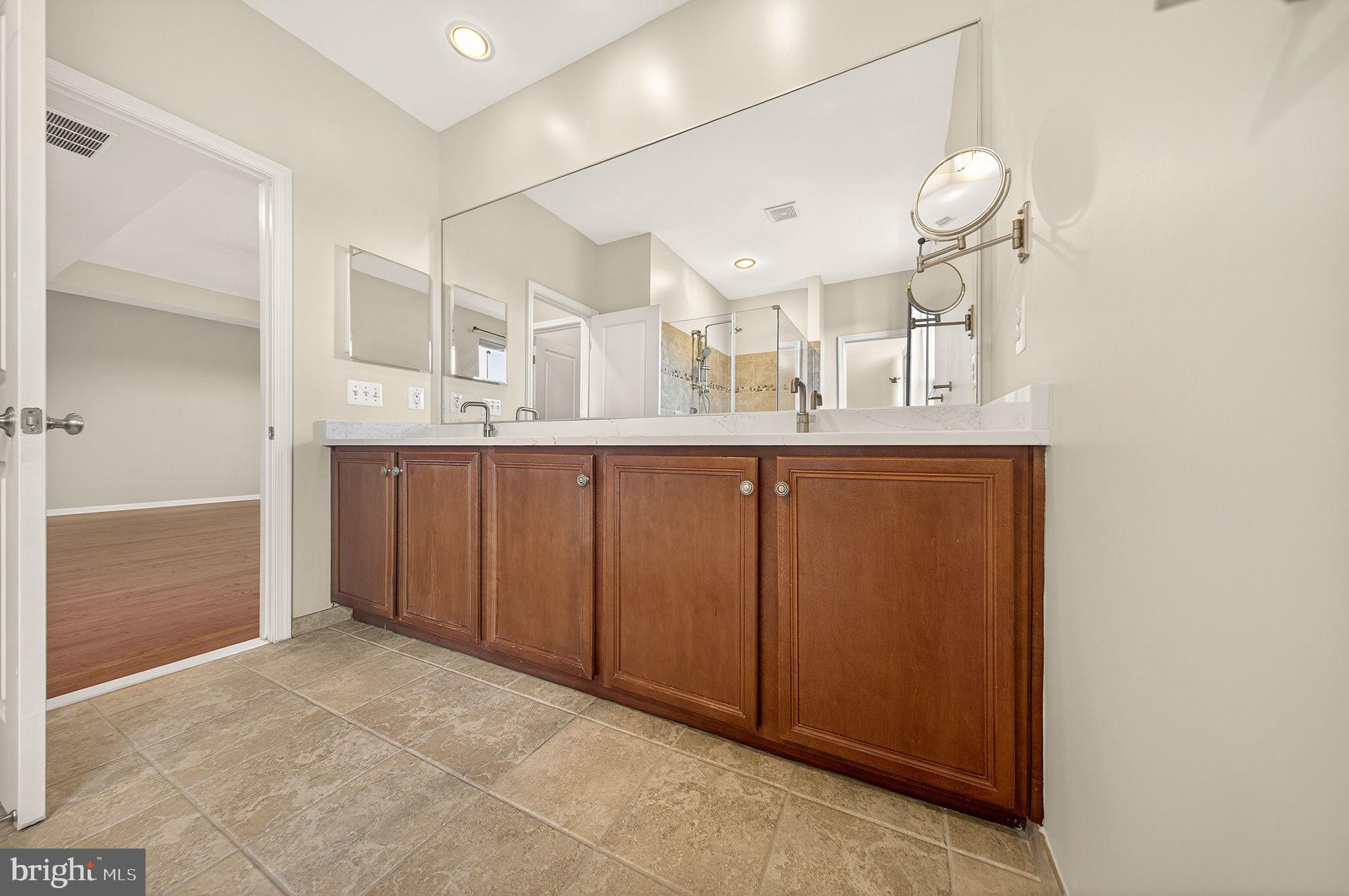 23394 EVENING PRIMROSE SQUARE
