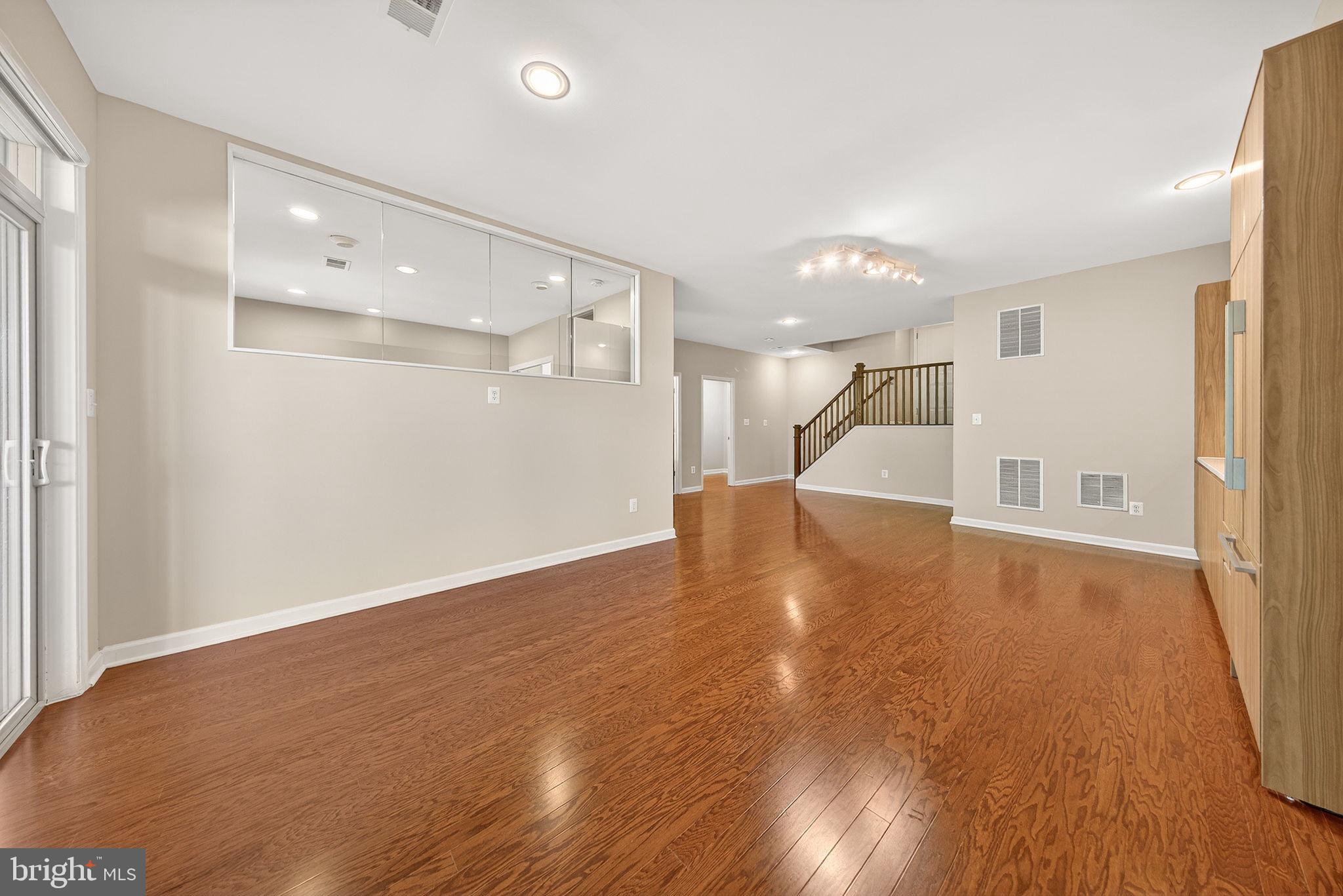23394 EVENING PRIMROSE SQUARE