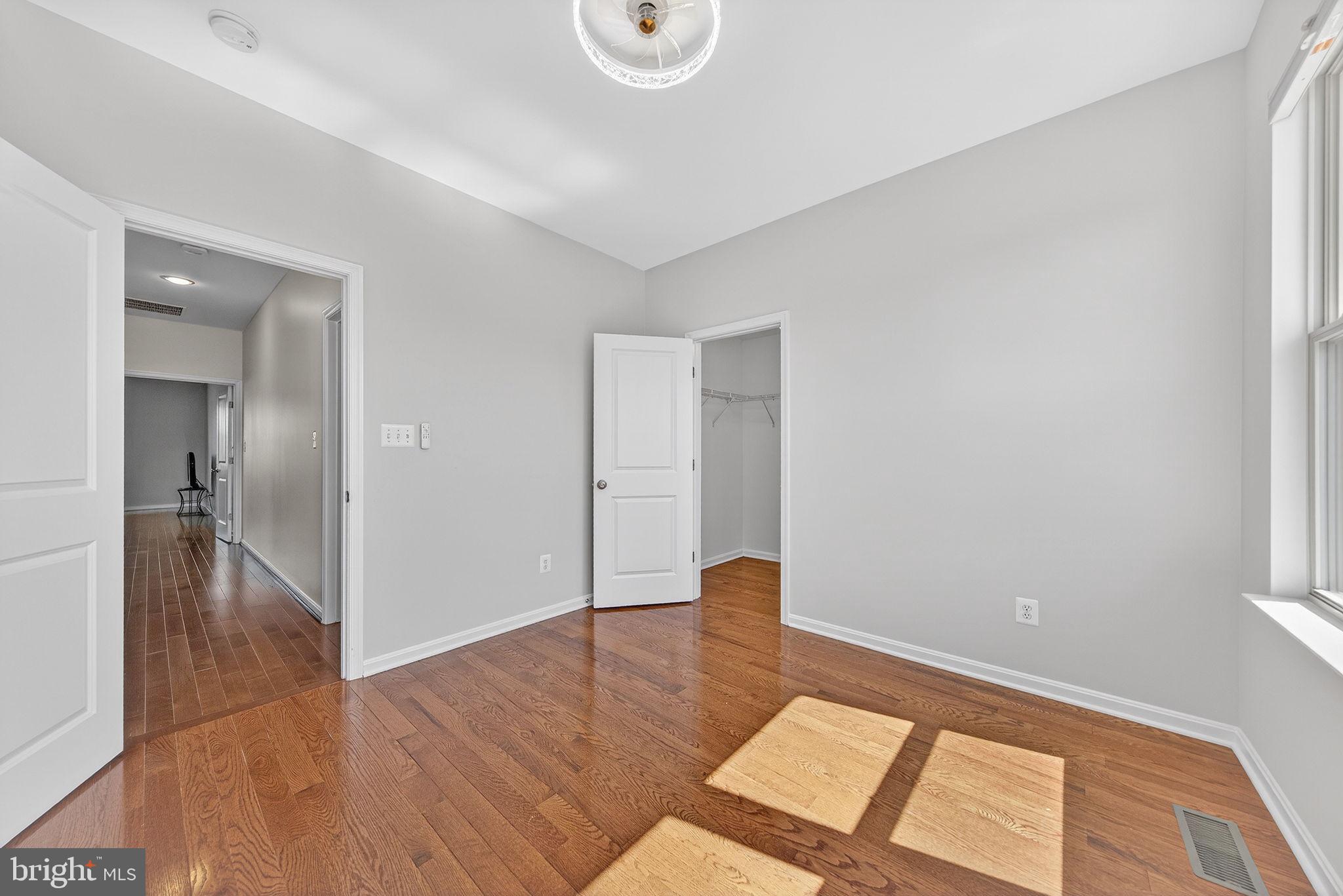 23394 EVENING PRIMROSE SQUARE
