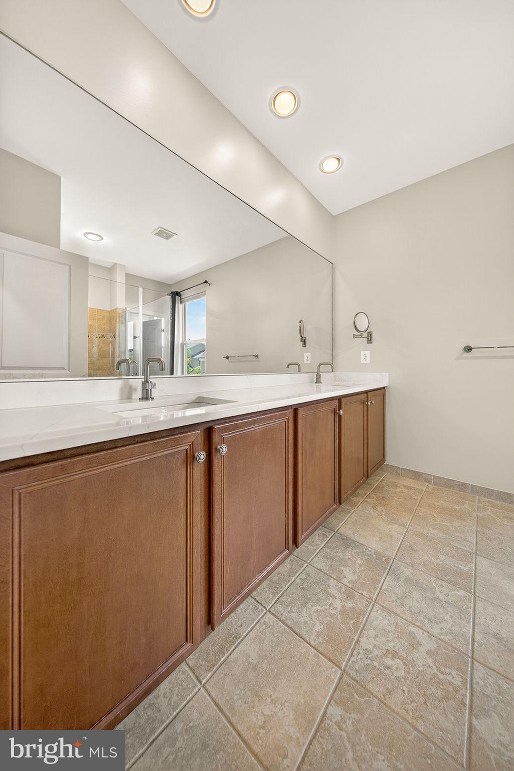 23394 EVENING PRIMROSE SQUARE