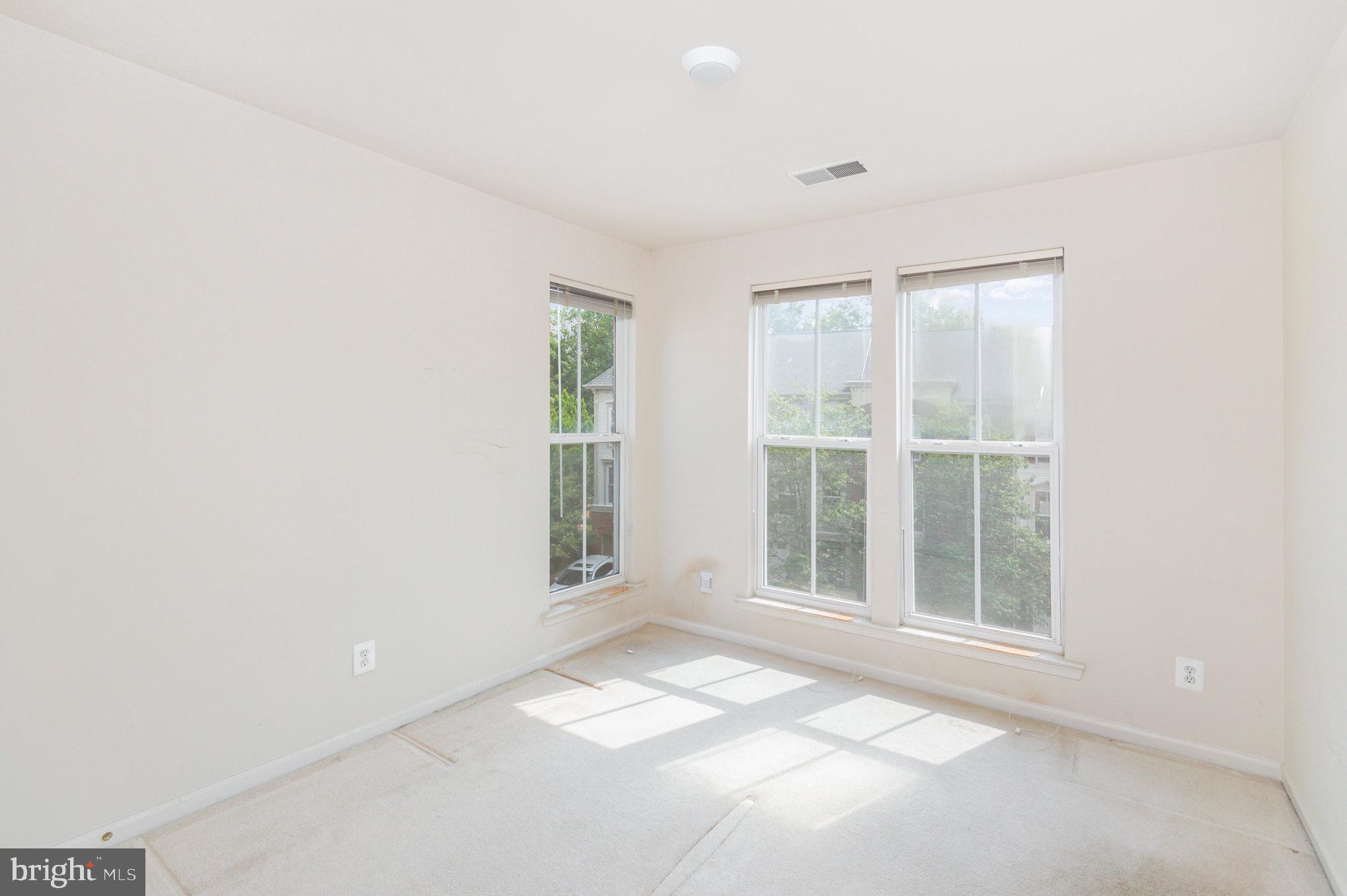 43095 HUNTERS GREEN SQUARE