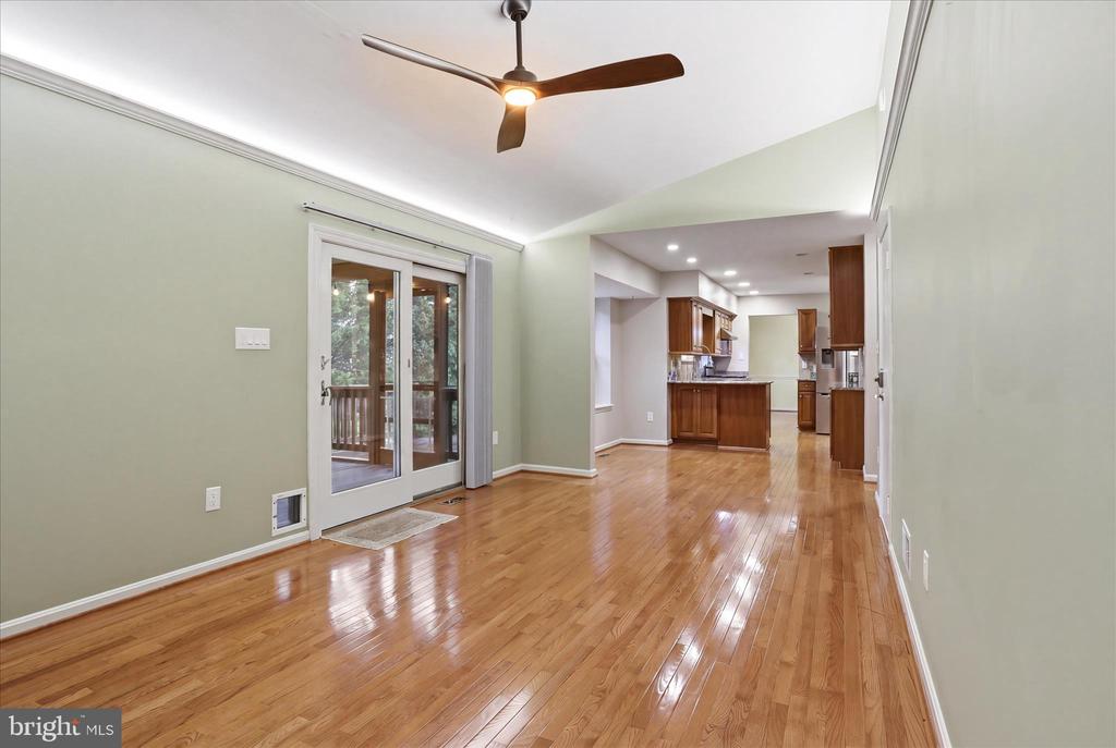 317 CARDINAL GLEN CIRCLE